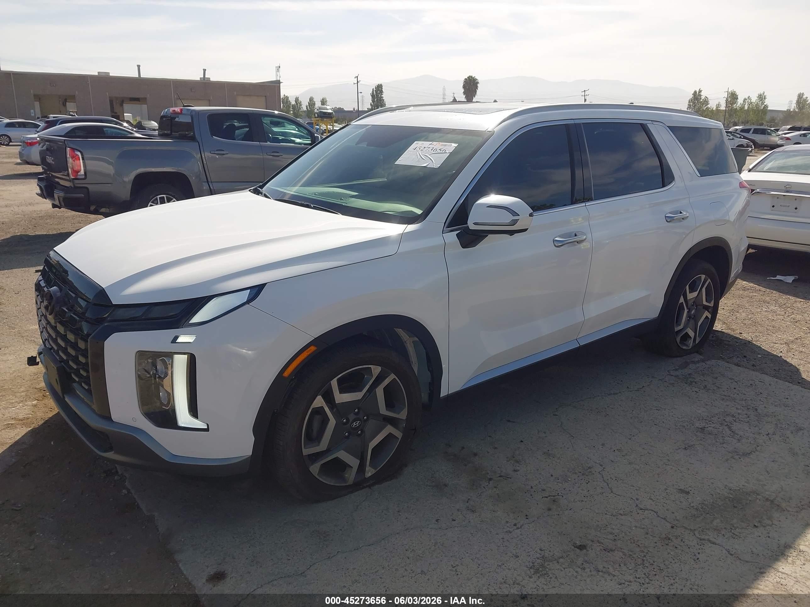 2025 Hyundai Palisade VIN KM8R44GE9SU823330 IAAI salvage auction — Unknown, Salvage (California), sold $13,200 on 2026-07-12 (photo 2)