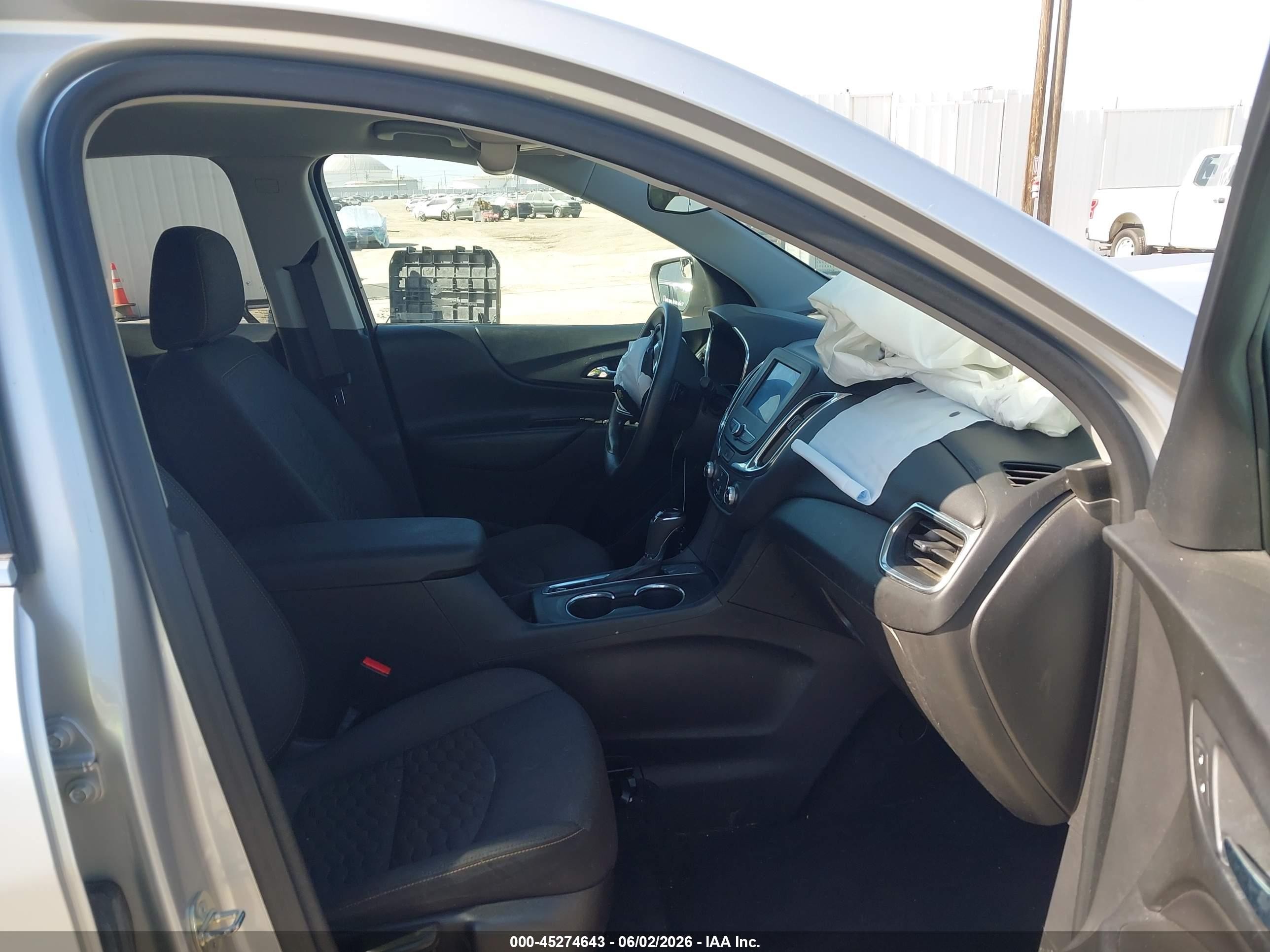 2020 Chevrolet Equinox VIN 3GNAXKEV2LS679922 IAAI salvage auction — Front End, Salvage (California), sold $1,200 on 2026-07-12 (photo 5)