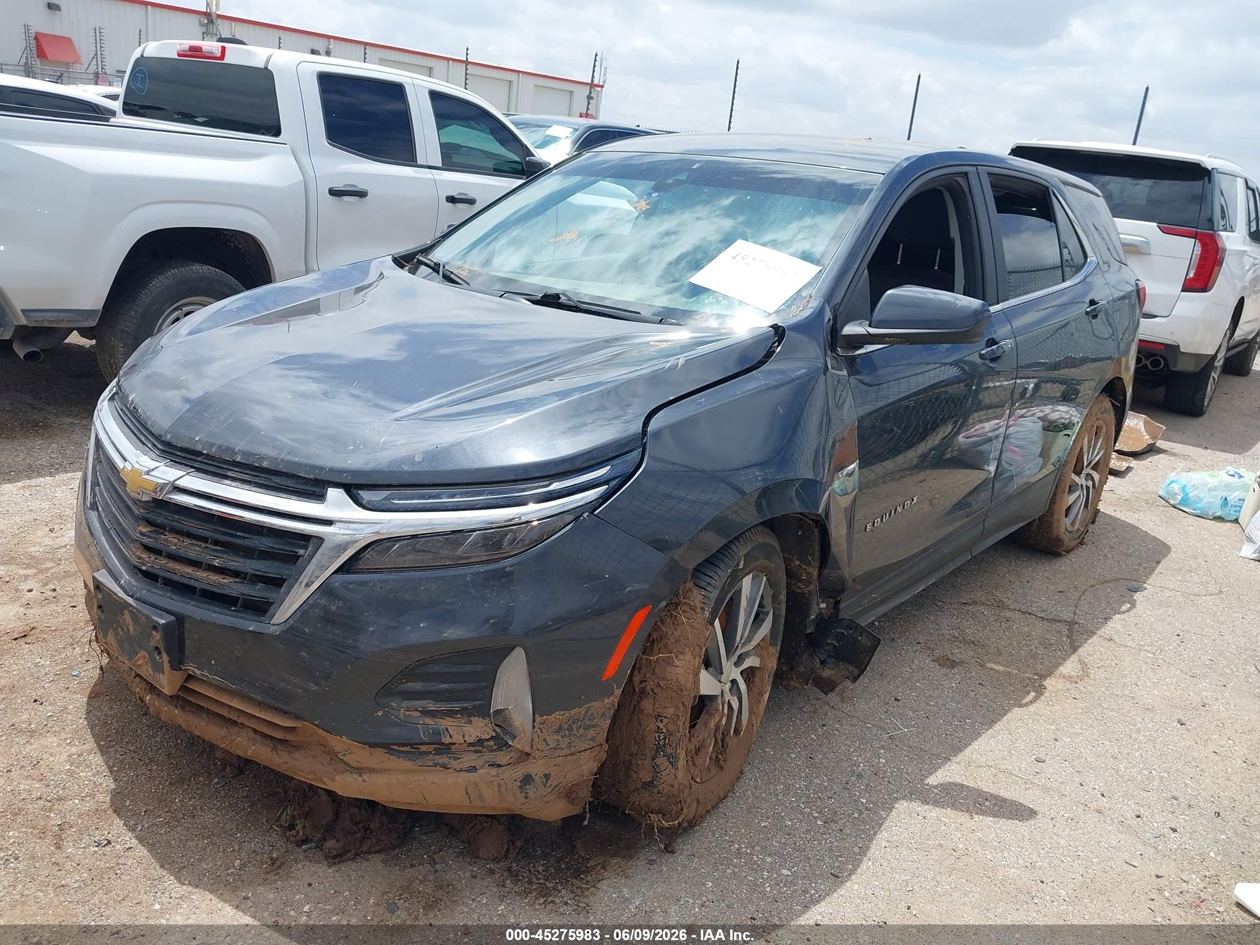 2022 Chevrolet Equinox VIN 2GNAXKEV1N6150270 IAAI salvage auction — Unknown, Salvage (Texas), sold $3,300 on 2026-07-10 (photo 2)