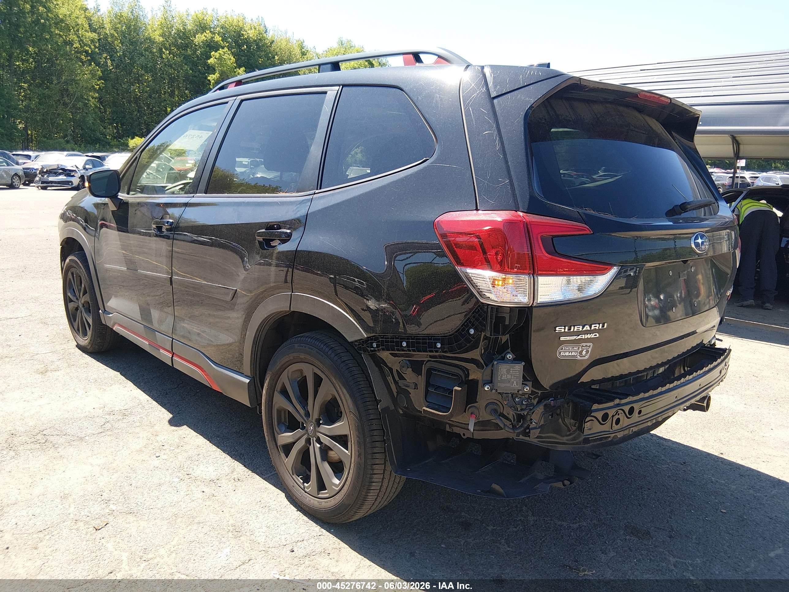 2022 Subaru Forester VIN JF2SKAJC9NH475092 IAAI salvage auction — Front End, Salvage (Connecticut), sold $4,900 on 2026-07-12 (photo 3)