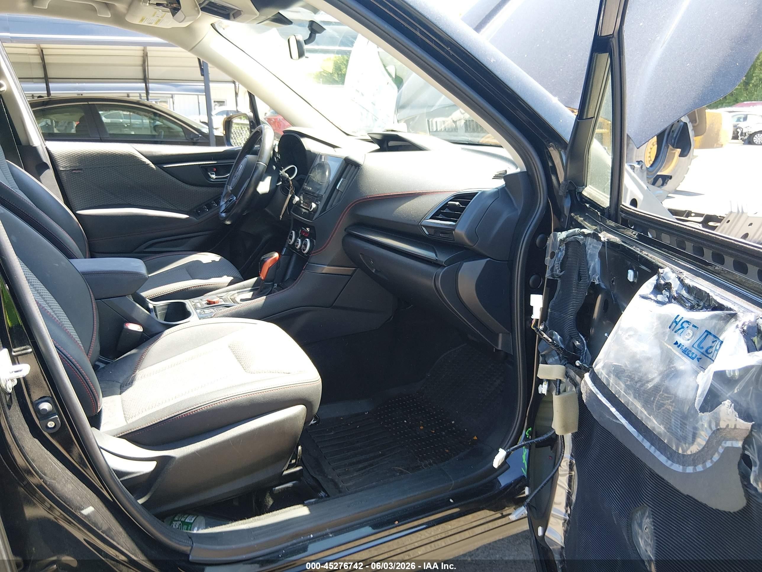 2022 Subaru Forester VIN JF2SKAJC9NH475092 IAAI salvage auction — Front End, Salvage (Connecticut), sold $4,900 on 2026-07-12 (photo 5)