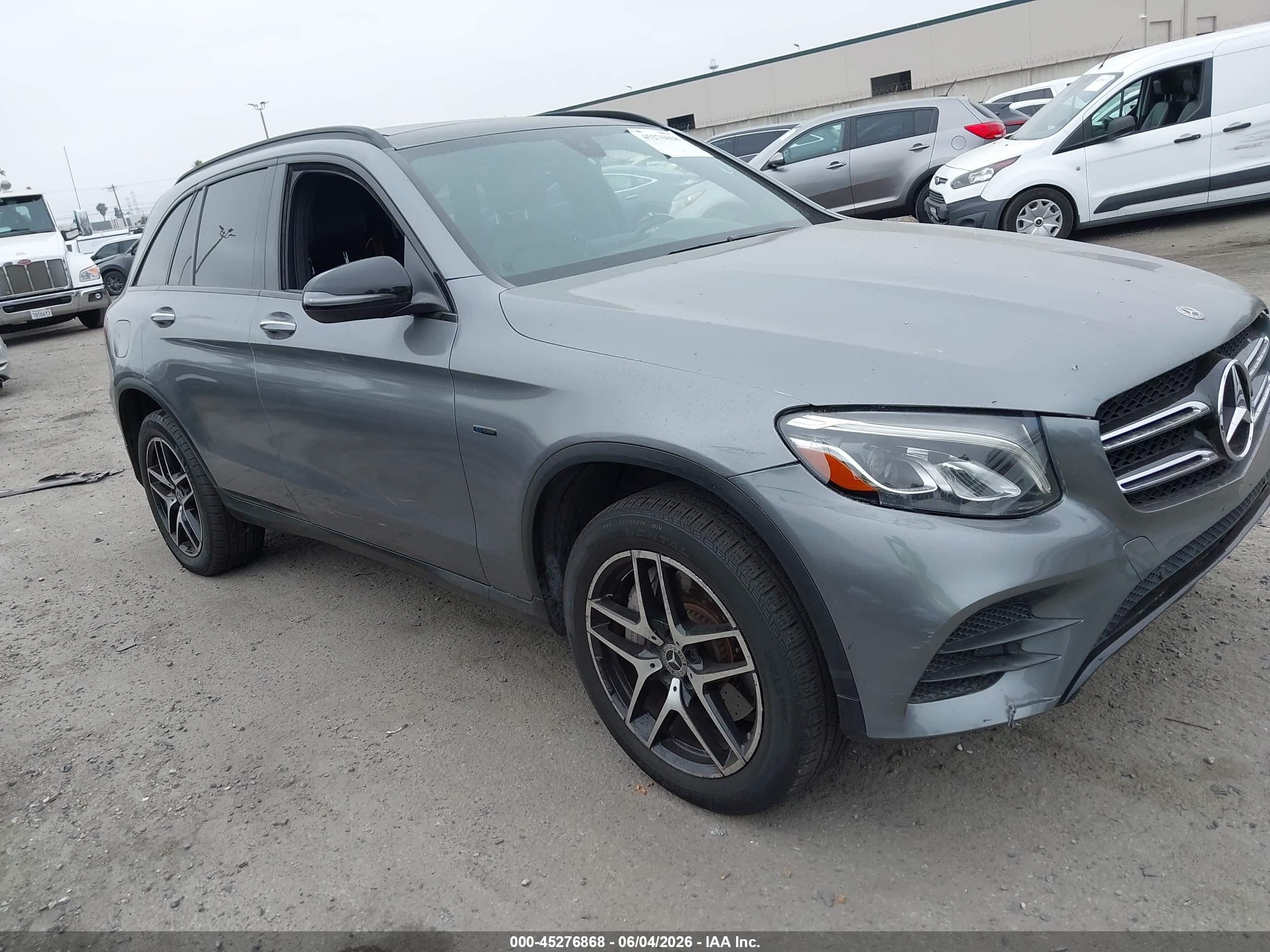 2018 Mercedes-Benz GLC-Class VIN WDC0G5EB0JF400796 IAAI salvage auction — Rear End, Salvage Certificate (California), sold $4,400 on 2026-09-13 (photo 1)
