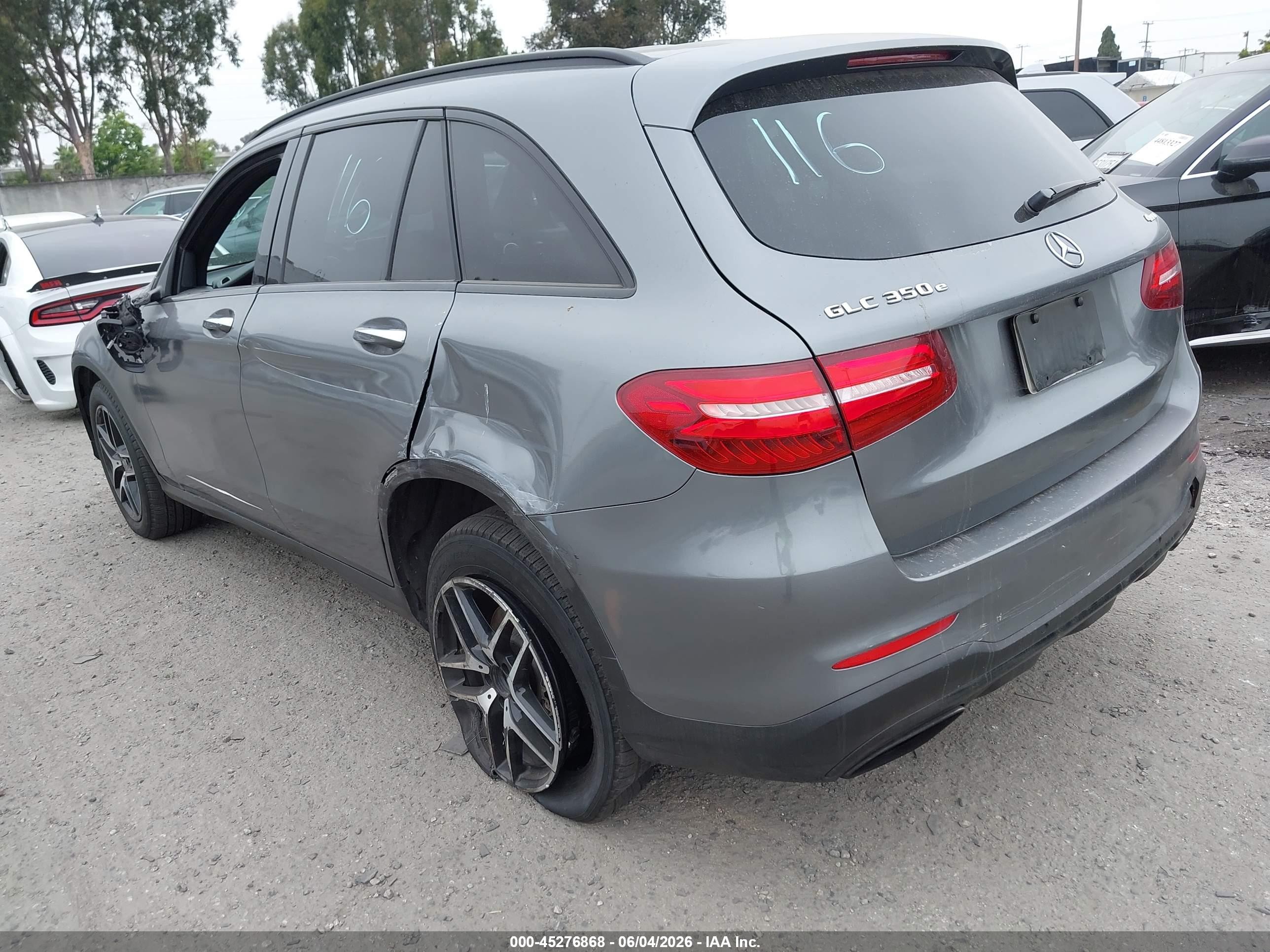 2018 Mercedes-Benz GLC-Class VIN WDC0G5EB0JF400796 IAAI salvage auction — Rear End, Salvage Certificate (California), sold $4,400 on 2026-09-13 (photo 3)