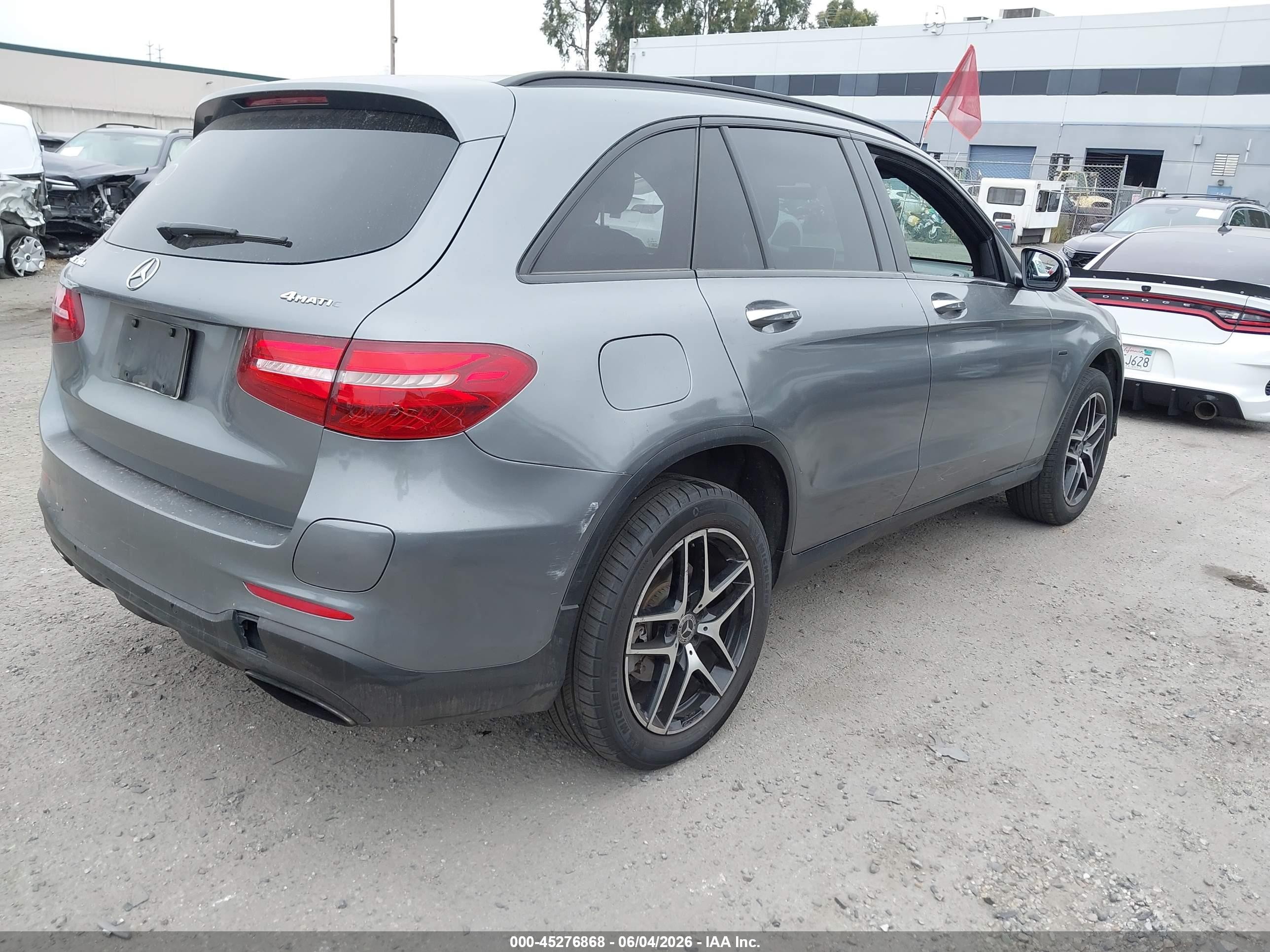 2018 Mercedes-Benz GLC-Class VIN WDC0G5EB0JF400796 IAAI salvage auction — Rear End, Salvage Certificate (California), sold $4,400 on 2026-09-13 (photo 4)