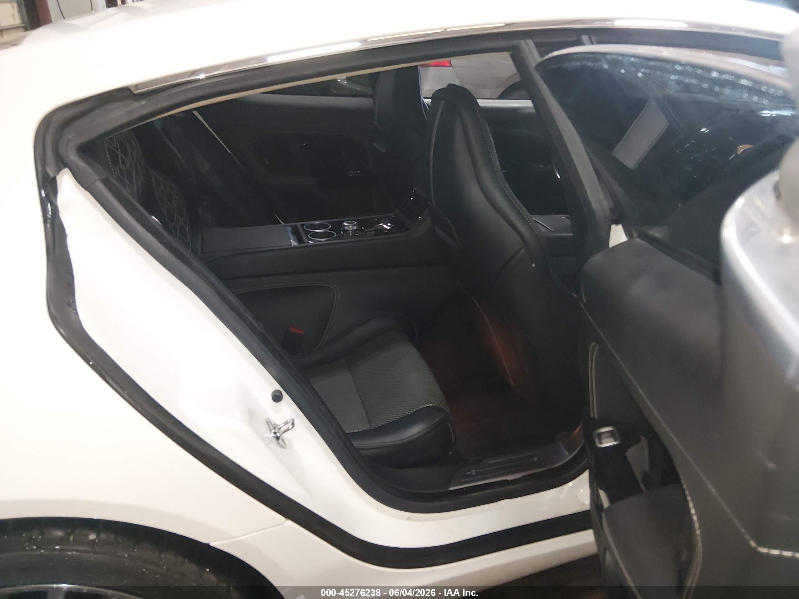 2016 Aston martin Rapide VIN SCFHMDBS5GGF05390 IAAI salvage auction — Unknown, Salvage (Idaho), sold $19,100 on 2026-09-04 (photo 8)
