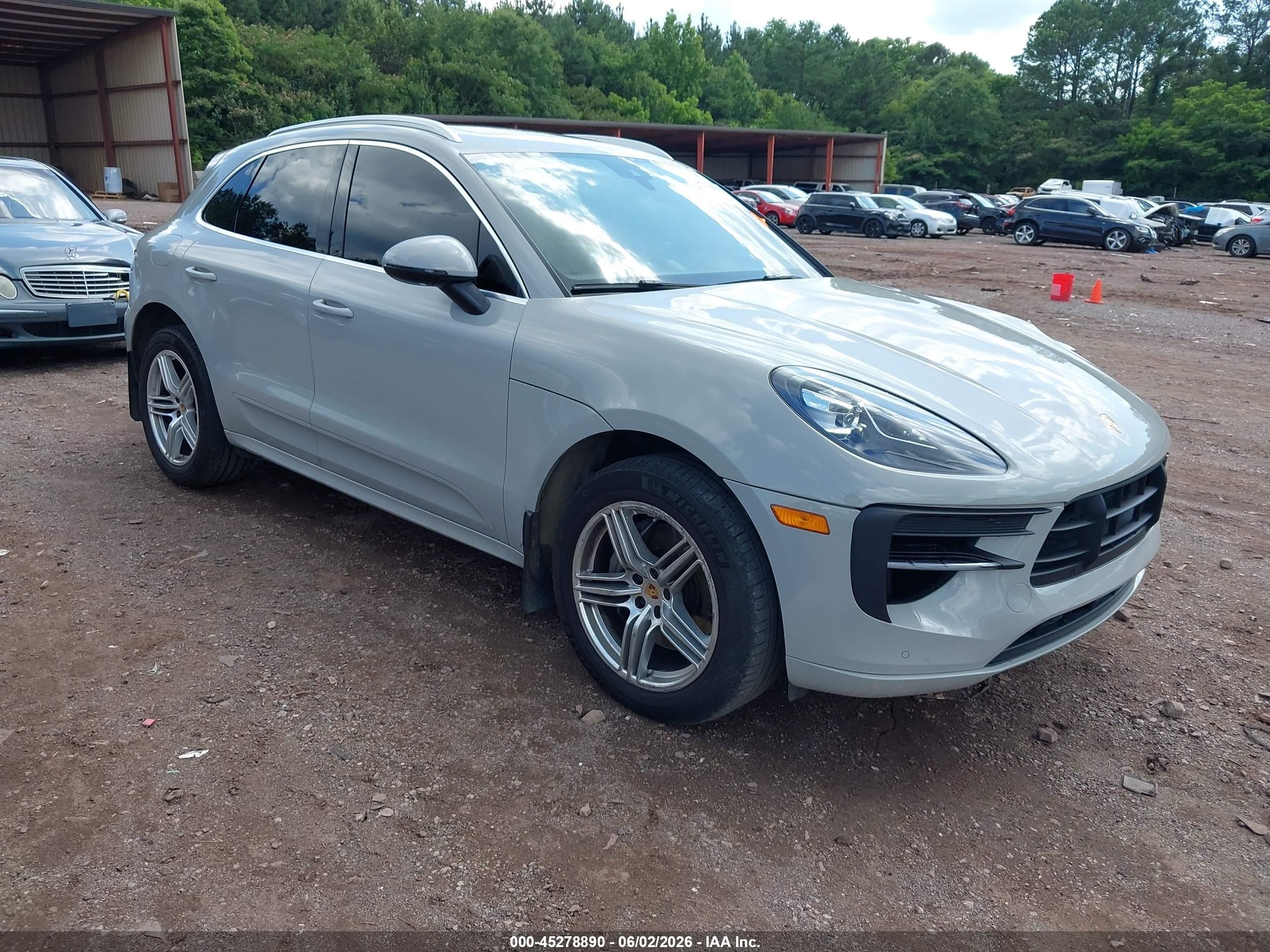2020 Porsche Macan VIN WP1AB2A51LLB34151 IAAI salvage auction — Unknown, Salvage (Alabama), sold $14,350 on 2026-07-01 (photo 1)