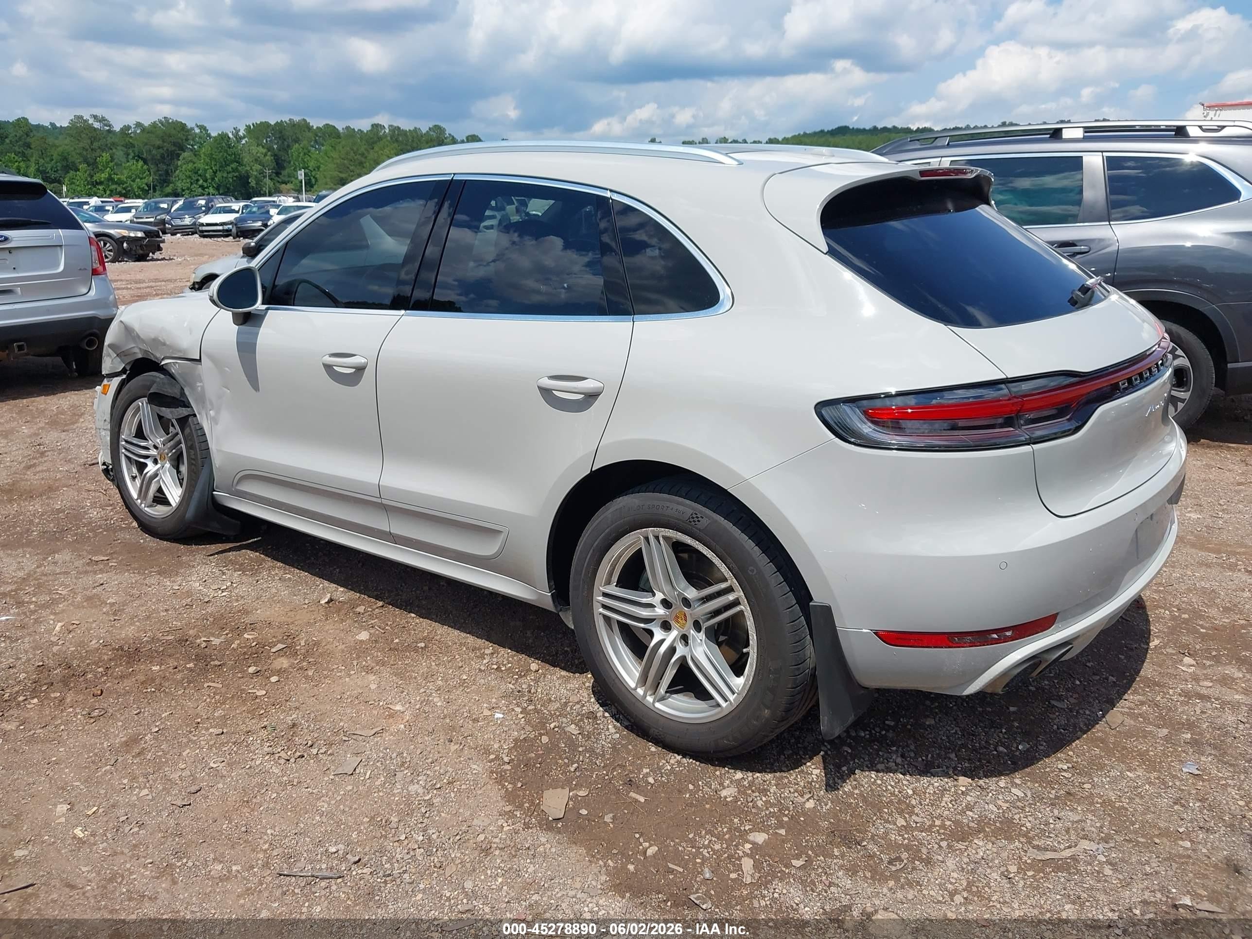 2020 Porsche Macan VIN WP1AB2A51LLB34151 IAAI salvage auction — Unknown, Salvage (Alabama), sold $14,350 on 2026-07-01 (photo 3)
