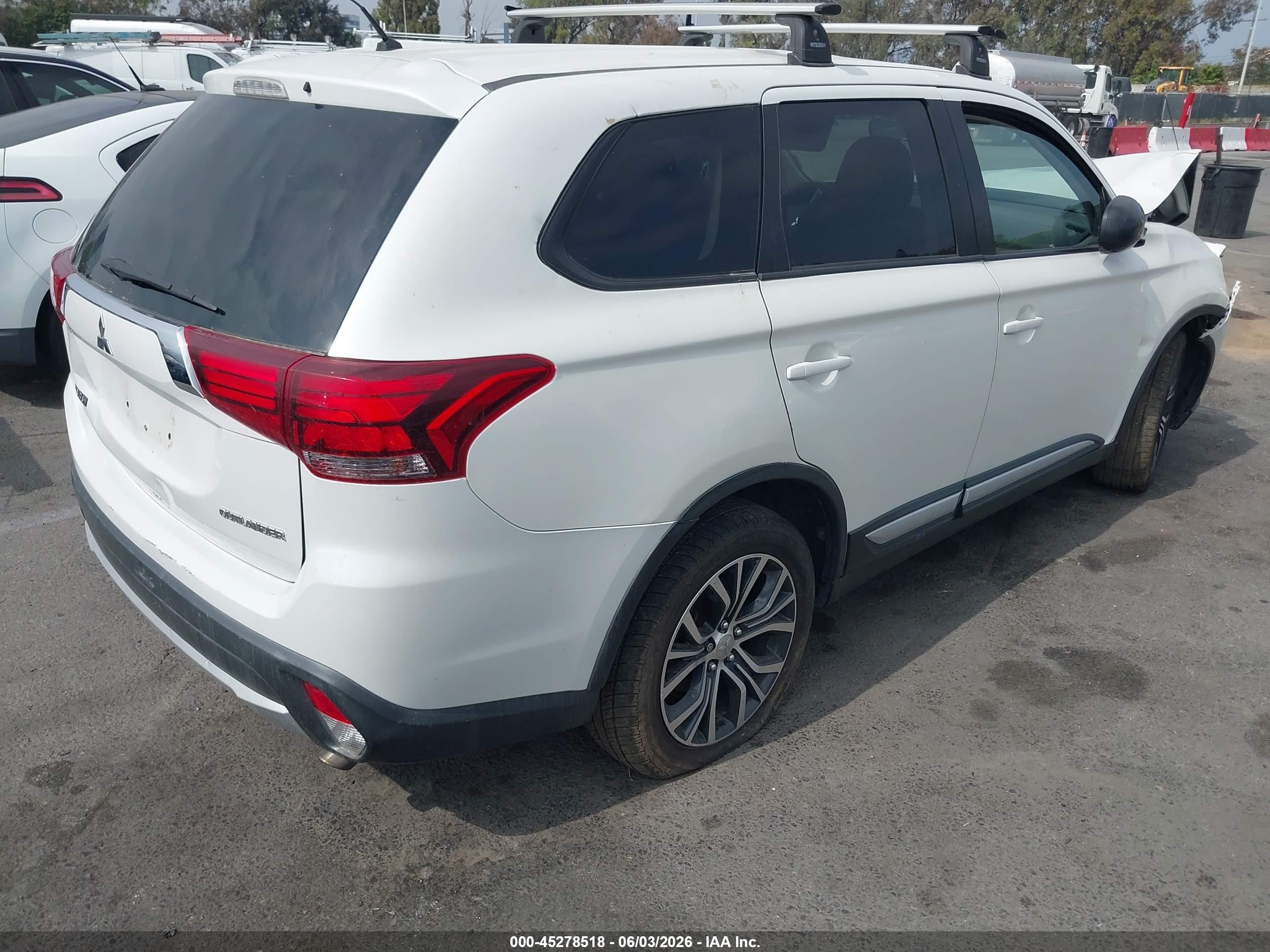 2016 Mitsubishi Outlander VIN JA4AD2A37GZ000347 IAAI salvage auction — Front End, Salvage (California), sold $1,275 on 2026-07-05 (photo 4)