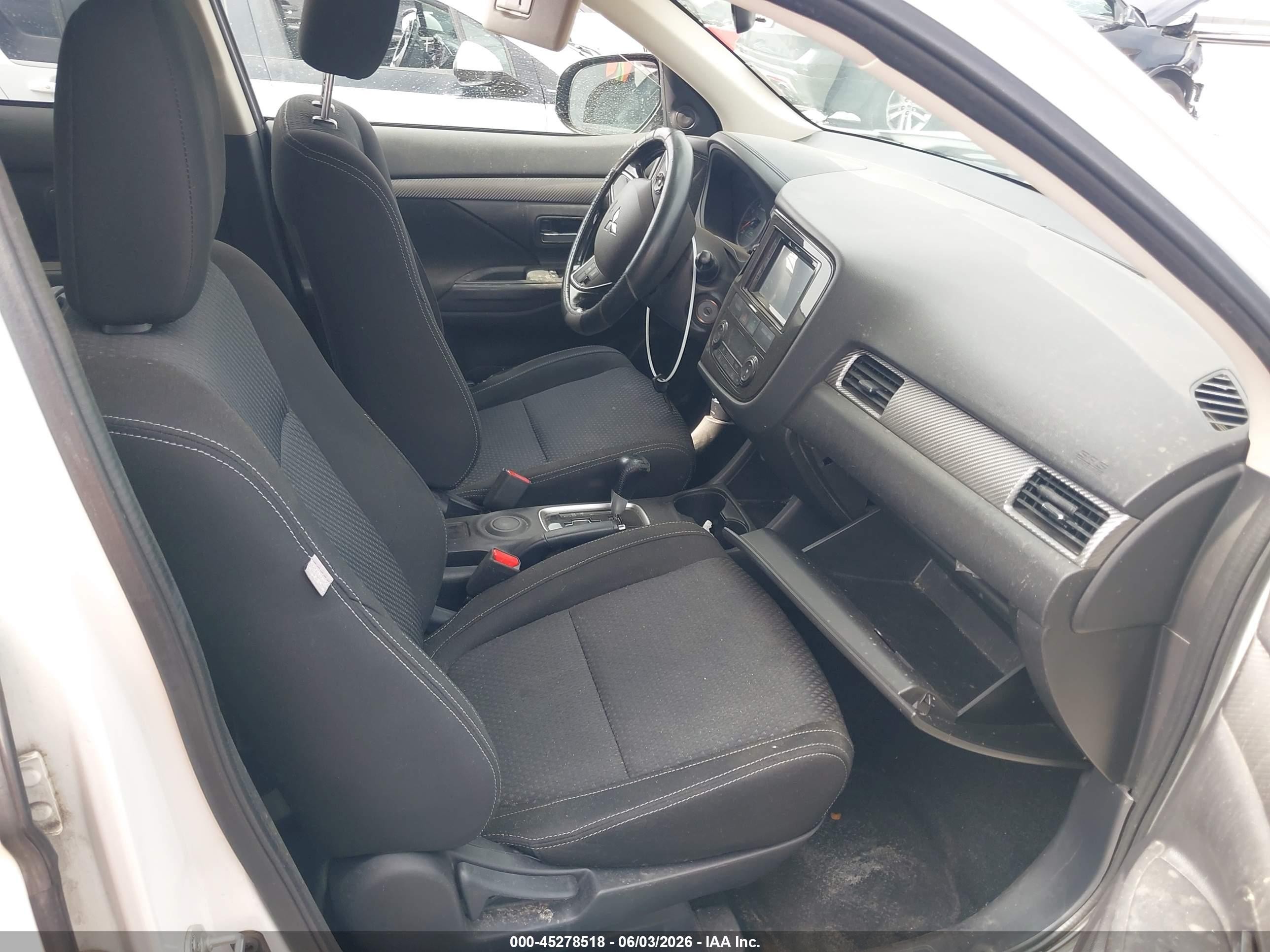 2016 Mitsubishi Outlander VIN JA4AD2A37GZ000347 IAAI salvage auction — Front End, Salvage (California), sold $1,275 on 2026-07-05 (photo 5)