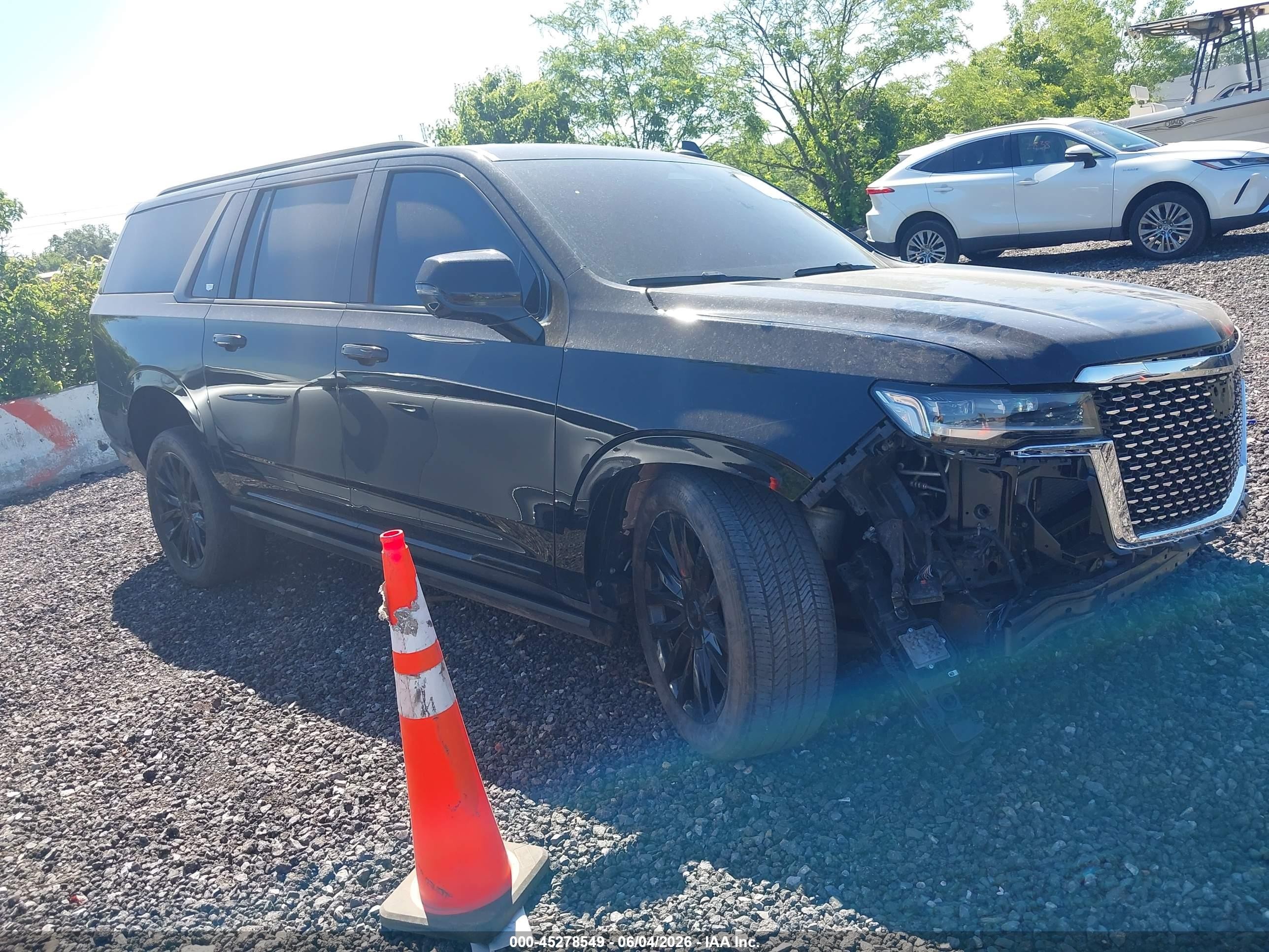 2022 Cadillac Escalade ESV VIN 1GYS4LKL5NR248442 — IAAI salvage auction photo