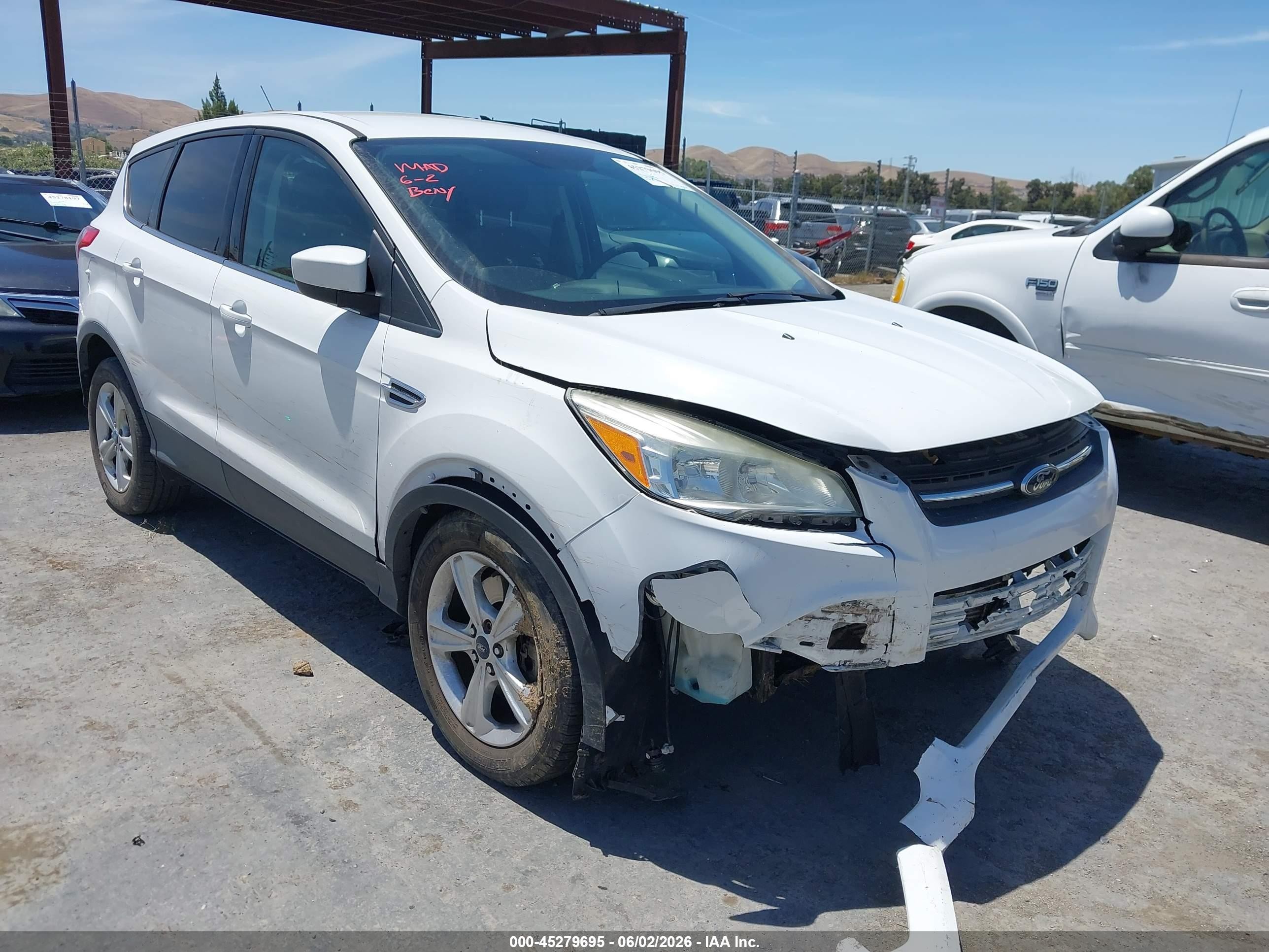 2013 Ford Escape VIN 1FMCU9G92DUB70882 IAAI salvage auction — Front End, Salvage (California), sold $525 on 2026-07-09 (photo 1)