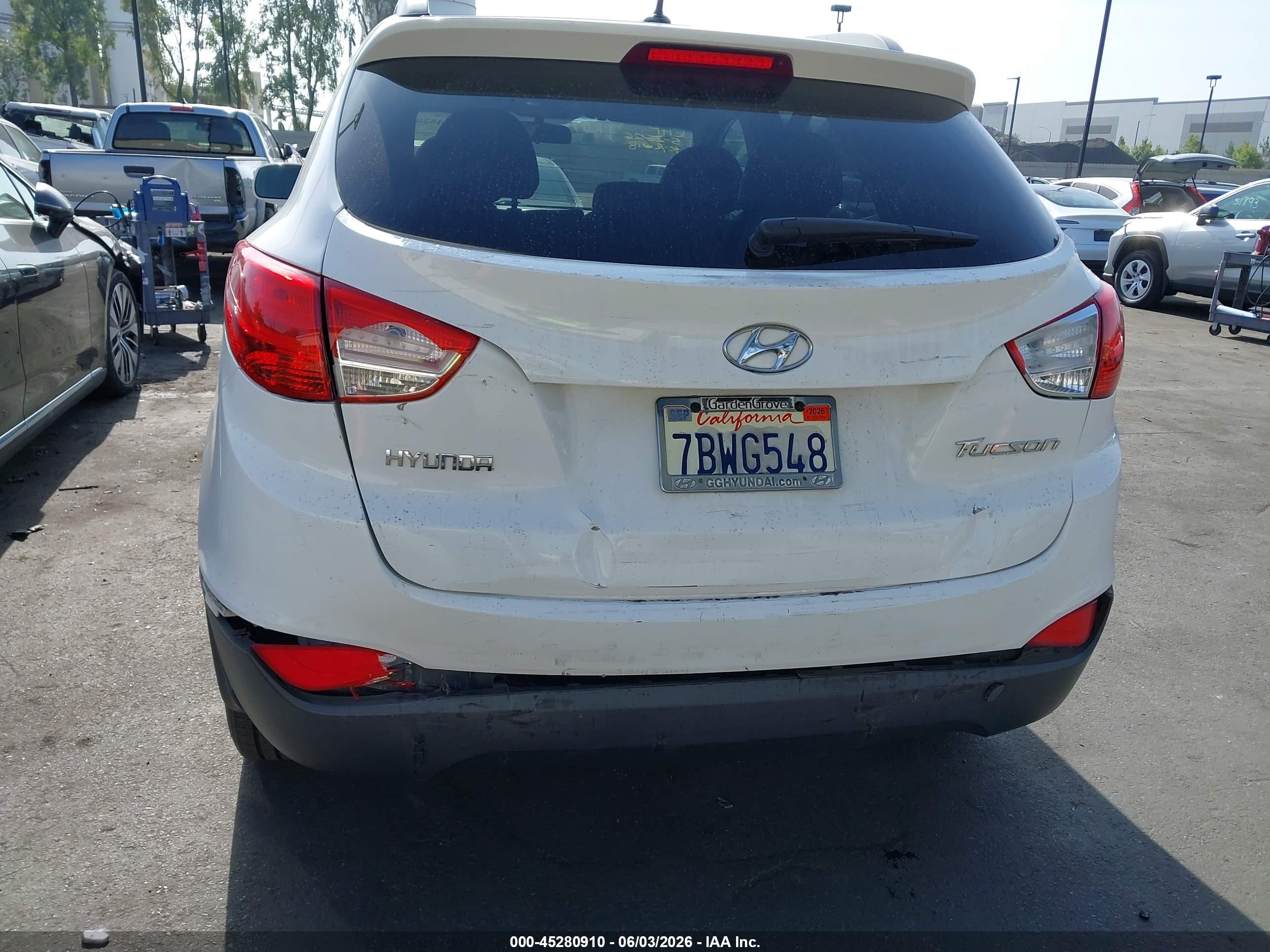 2013 Hyundai Tucson VIN KM8JU3AC1DU753971 IAAI salvage auction — Front & Rear, Salvage Certificate (California), sold $1,750 on 2026-07-10 (photo 6)
