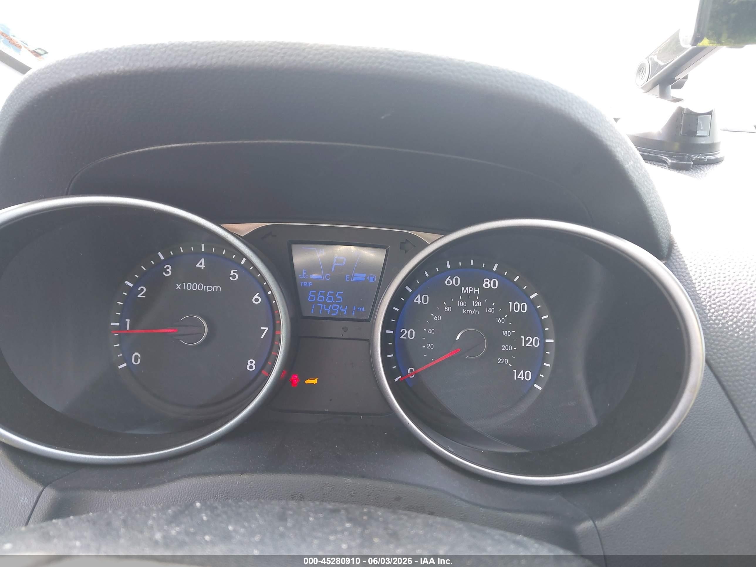 2013 Hyundai Tucson VIN KM8JU3AC1DU753971 IAAI salvage auction — Front & Rear, Salvage Certificate (California), sold $1,750 on 2026-07-10 (photo 7)