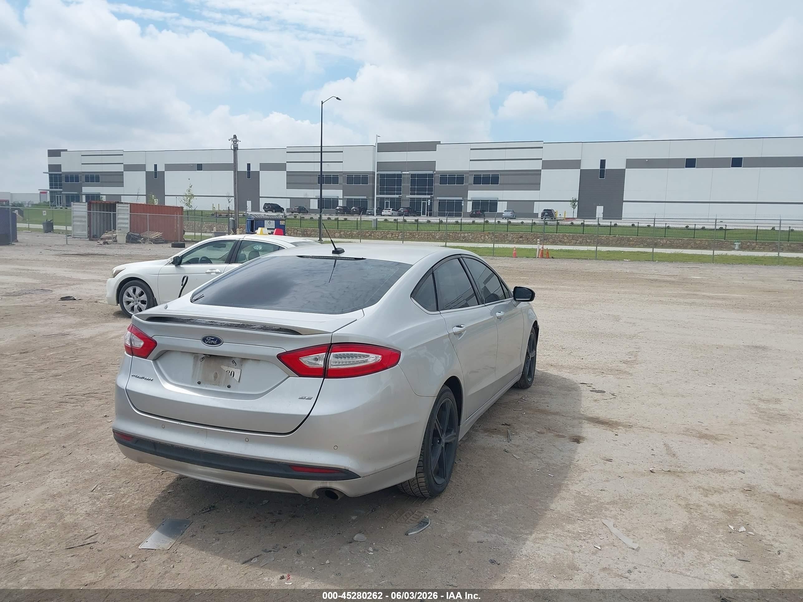2016 Ford Fusion VIN 3FA6P0H7XGR382433 IAAI salvage auction — Unknown, Original (Texas), sold $1,100 on 2026-07-10 (photo 4)