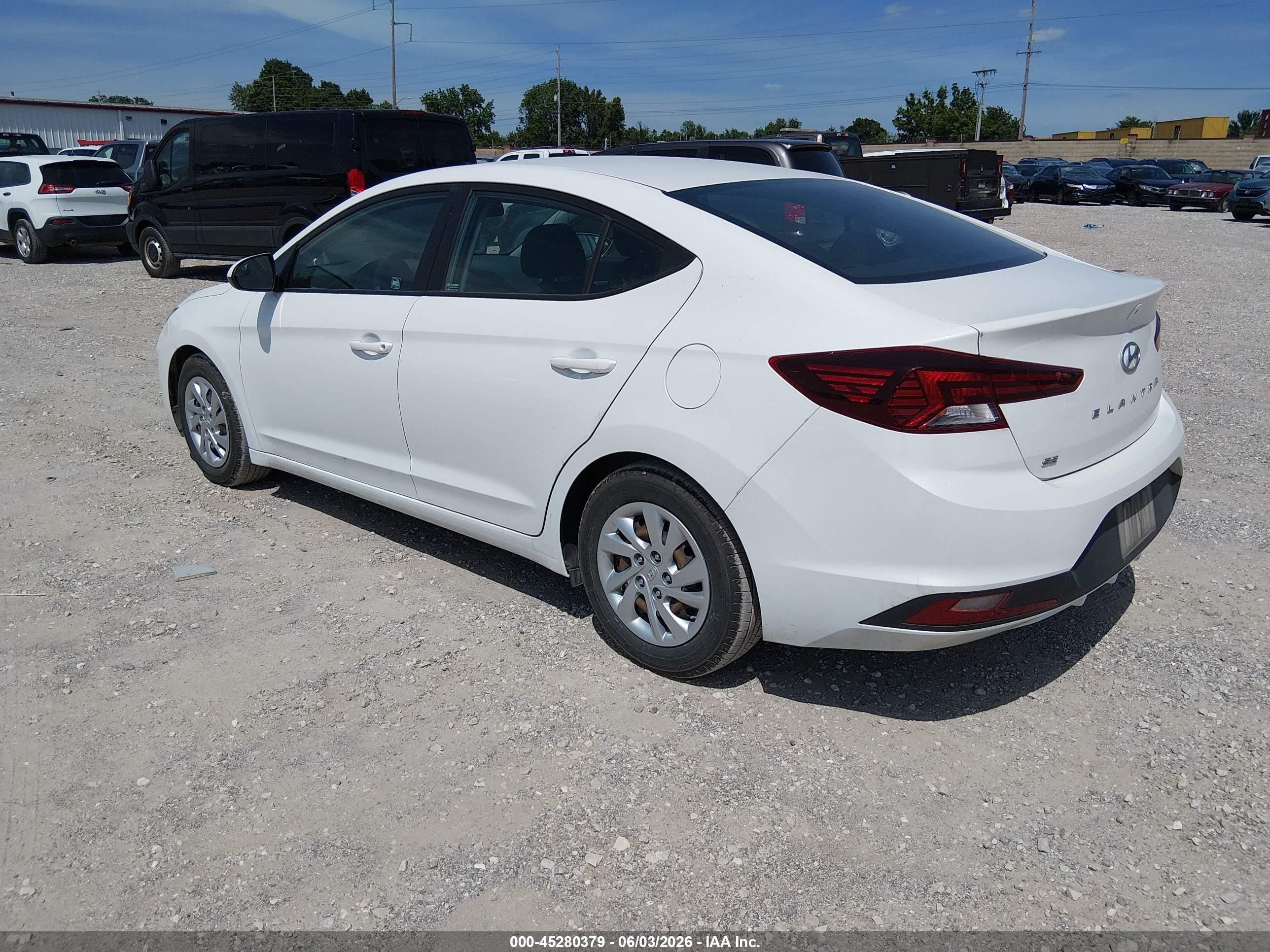 2020 Hyundai Elantra VIN 5NPD74LFXLH611245 IAAI salvage auction — Normal Wear, Sf97 (Missouri), sold $10,900 on 2026-07-09 (photo 3)