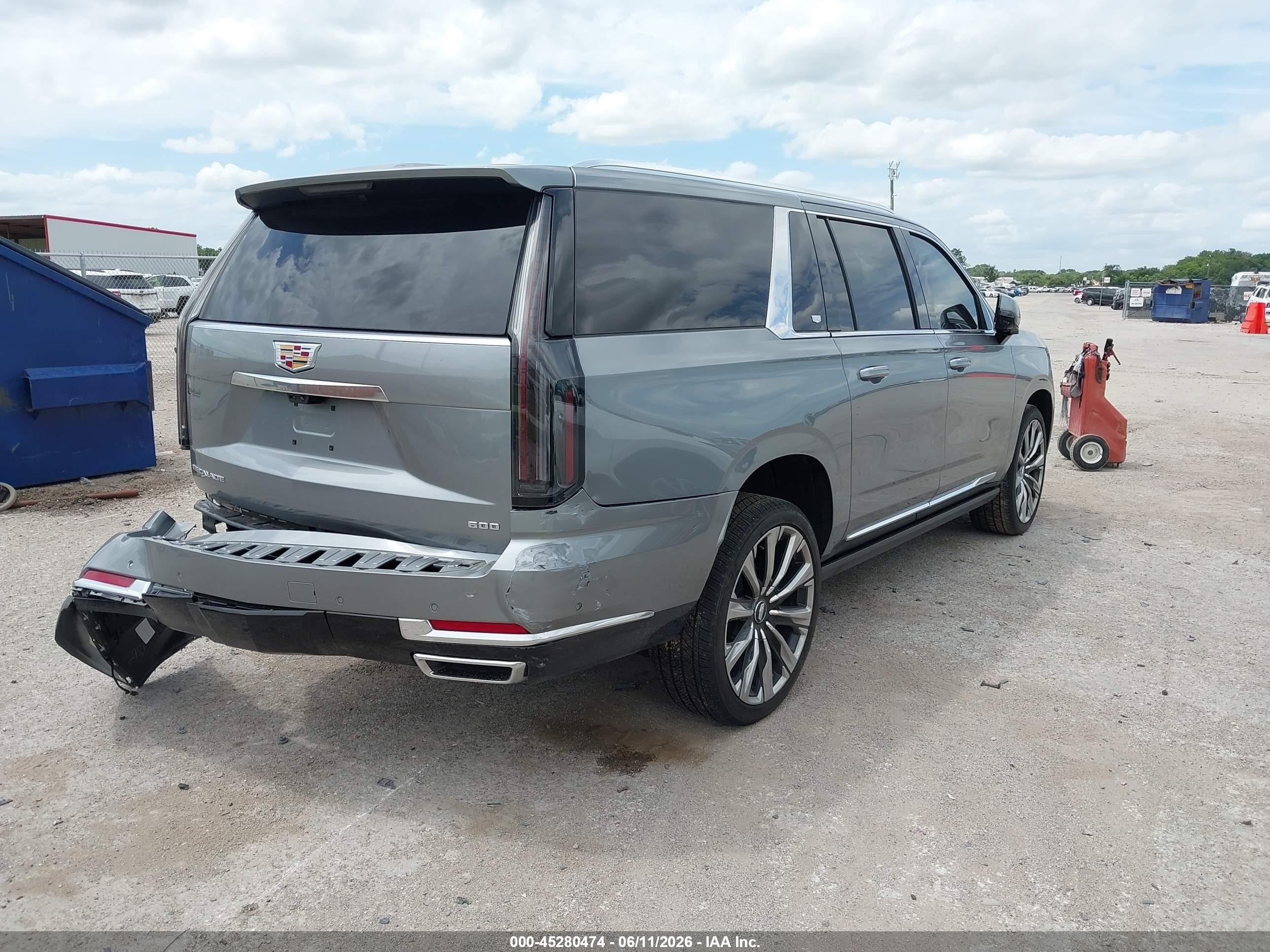 2026 Cadillac Escalade ESV VIN 1GYS9LKL1TR168148 IAAI salvage auction — Rear End, Salvage (Texas), sold $59,500 on 2026-08-19 (photo 4)