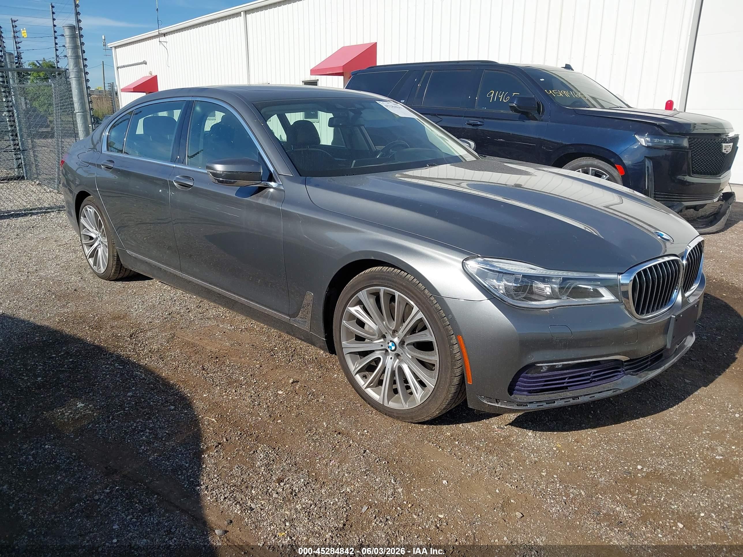 2016 BMW 7 Series VIN WBA7F2C51GGE12333 — IAAI salvage auction photo