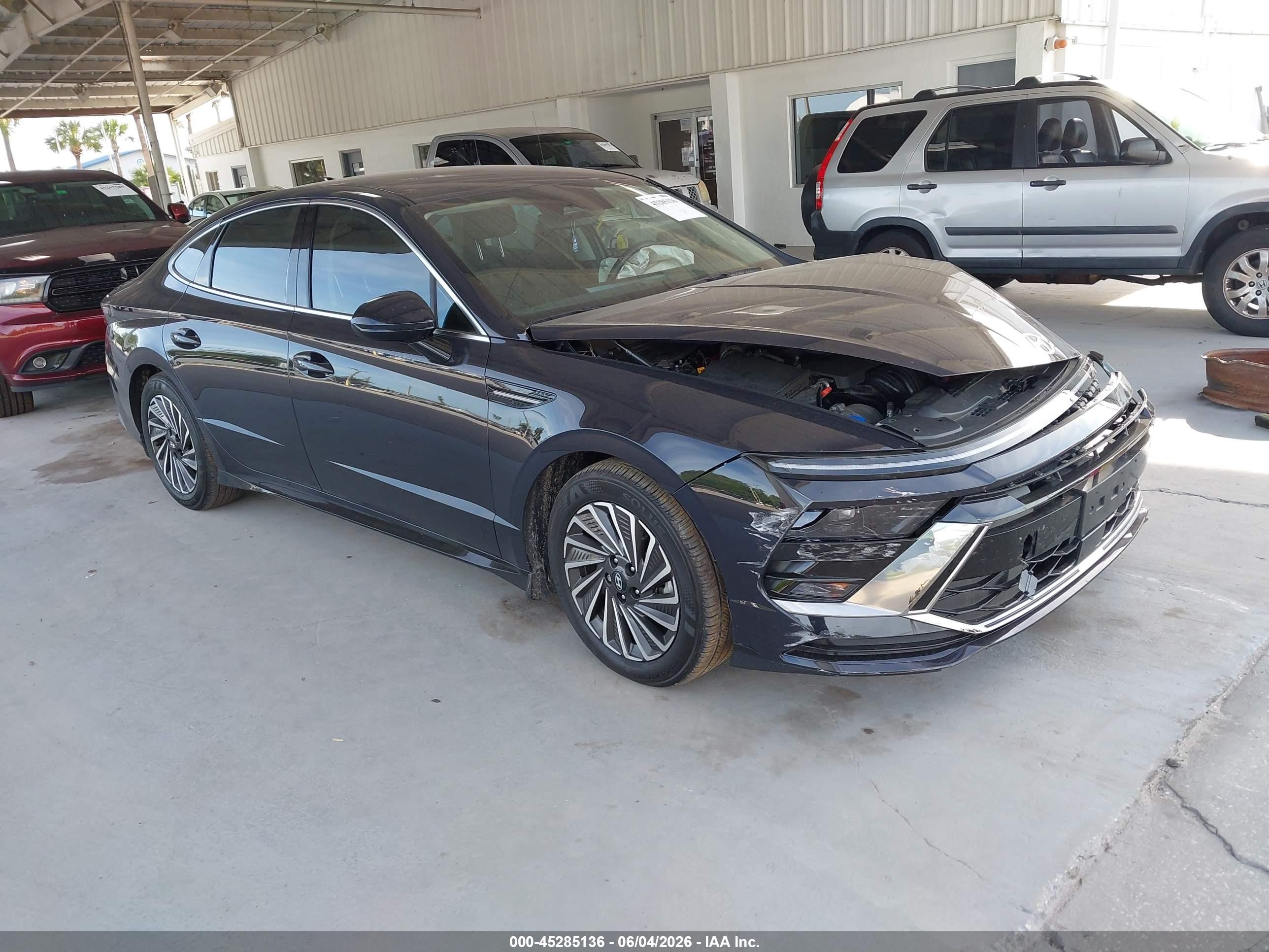 2025 Hyundai Sonata Hybrid VIN KMHL34JJ1SA127500 — IAAI salvage auction photo