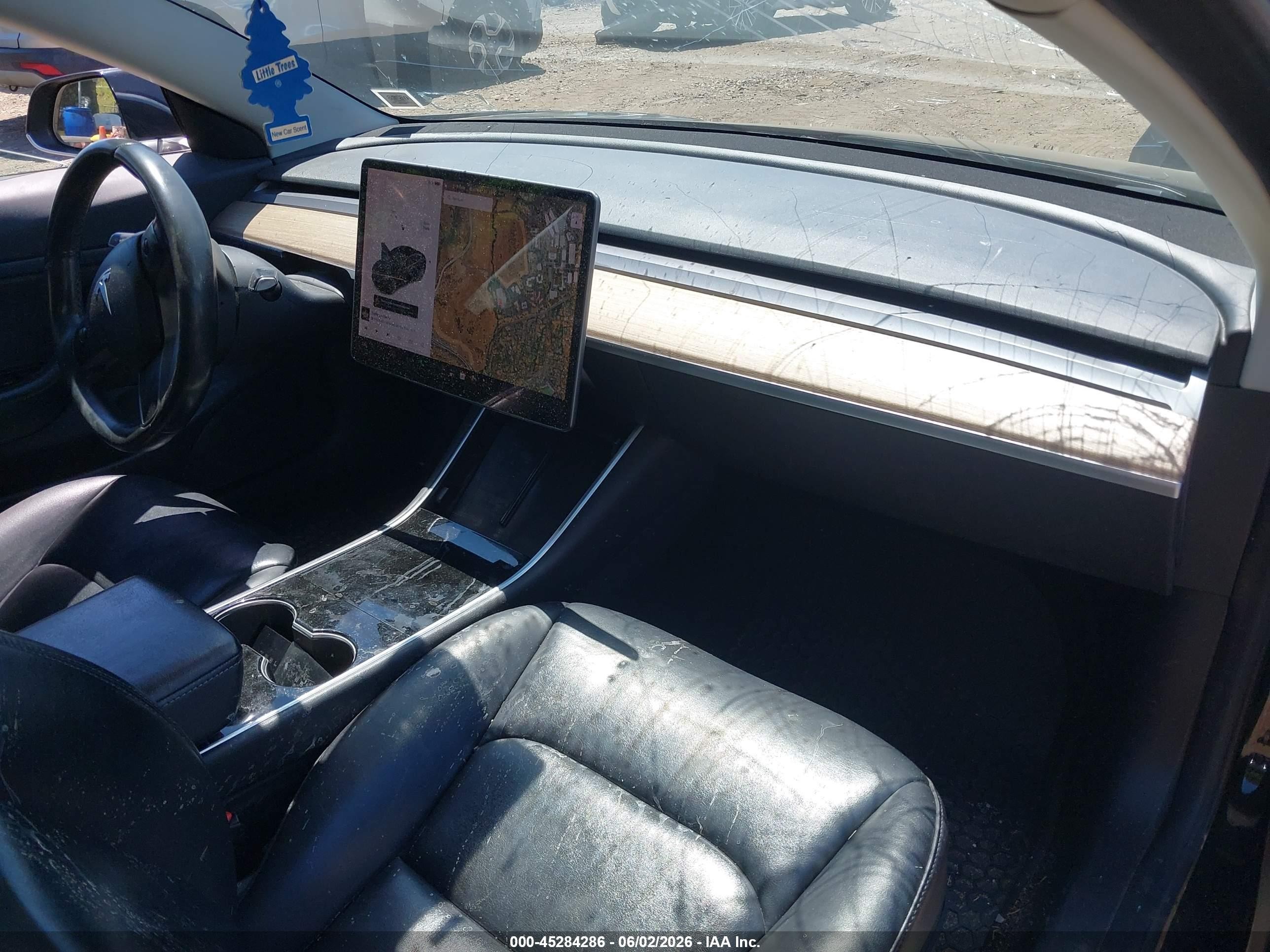 2018 Tesla Model 3 VIN 5YJ3E1EA5JF049736 IAAI salvage auction — Normal Wear, Clear (New York), sold $1,600 on 2026-06-30 (photo 5)