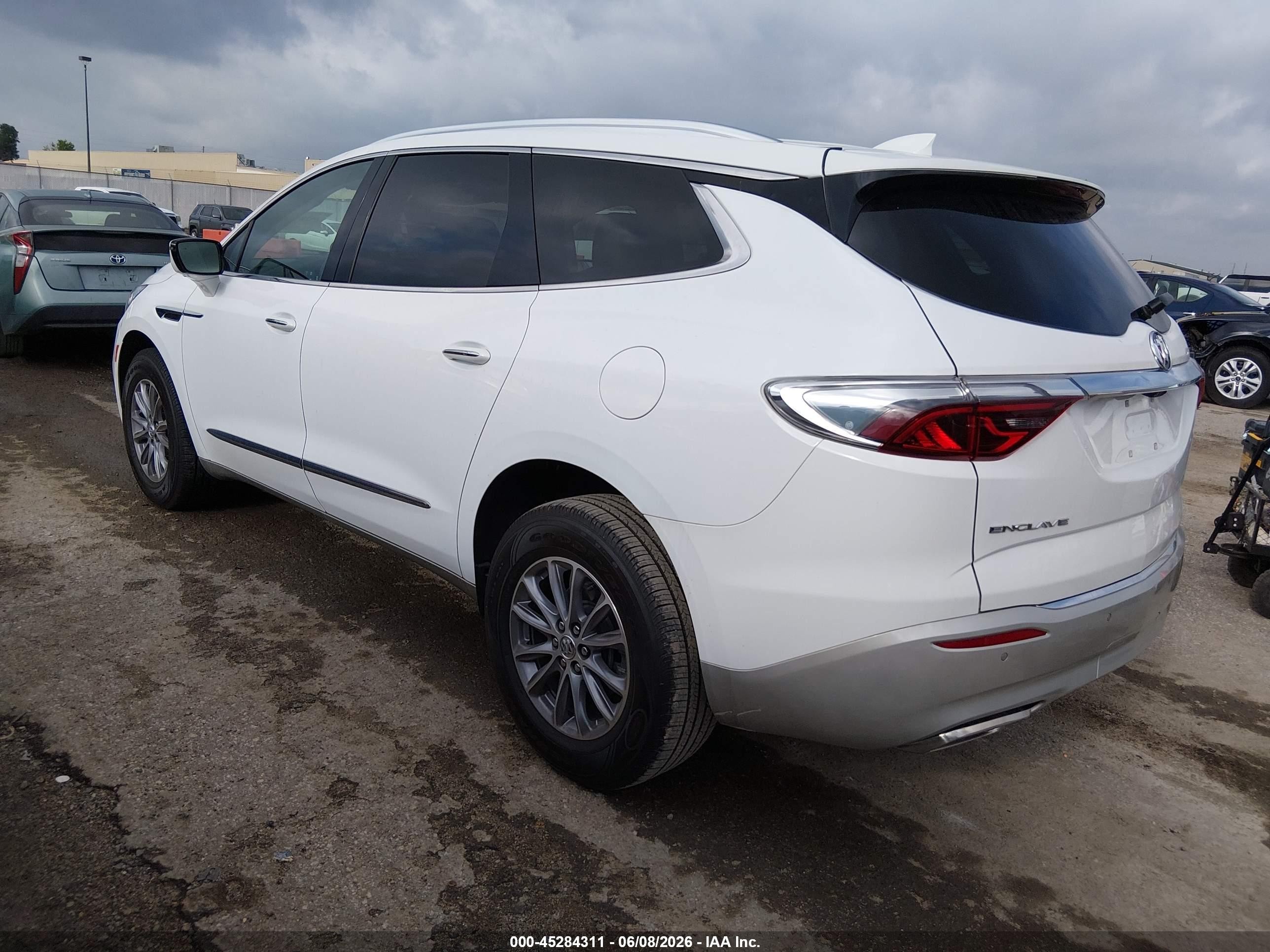 2024 Buick Enclave VIN 5GAERBKW6RJ109953 IAAI salvage auction — Hail, Salvage (Idaho), sold $12,100 on 2026-09-12 (photo 3)