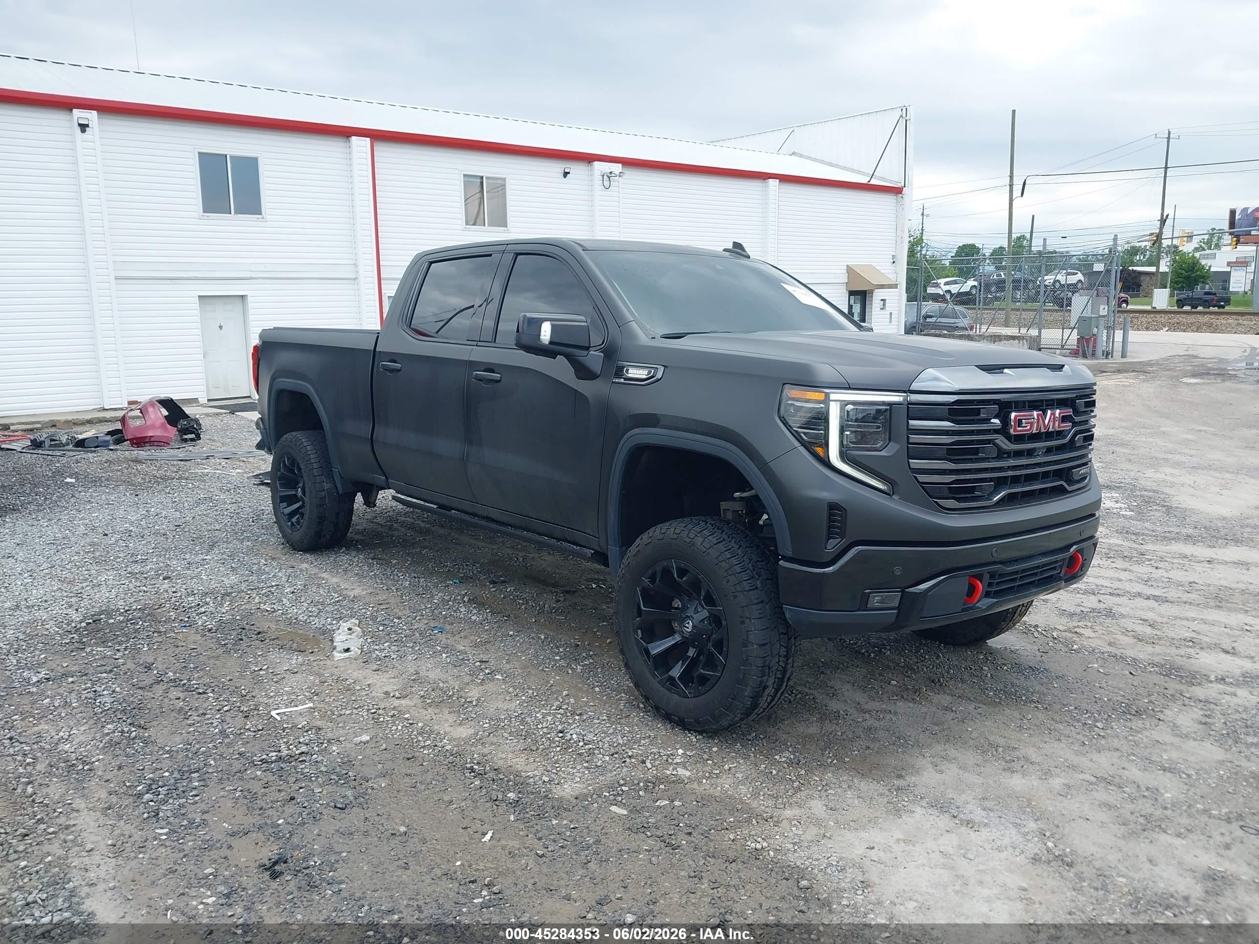 2023 GMC Sierra 1500 VIN 3GTUUEE89PG102839 — IAAI salvage auction photo