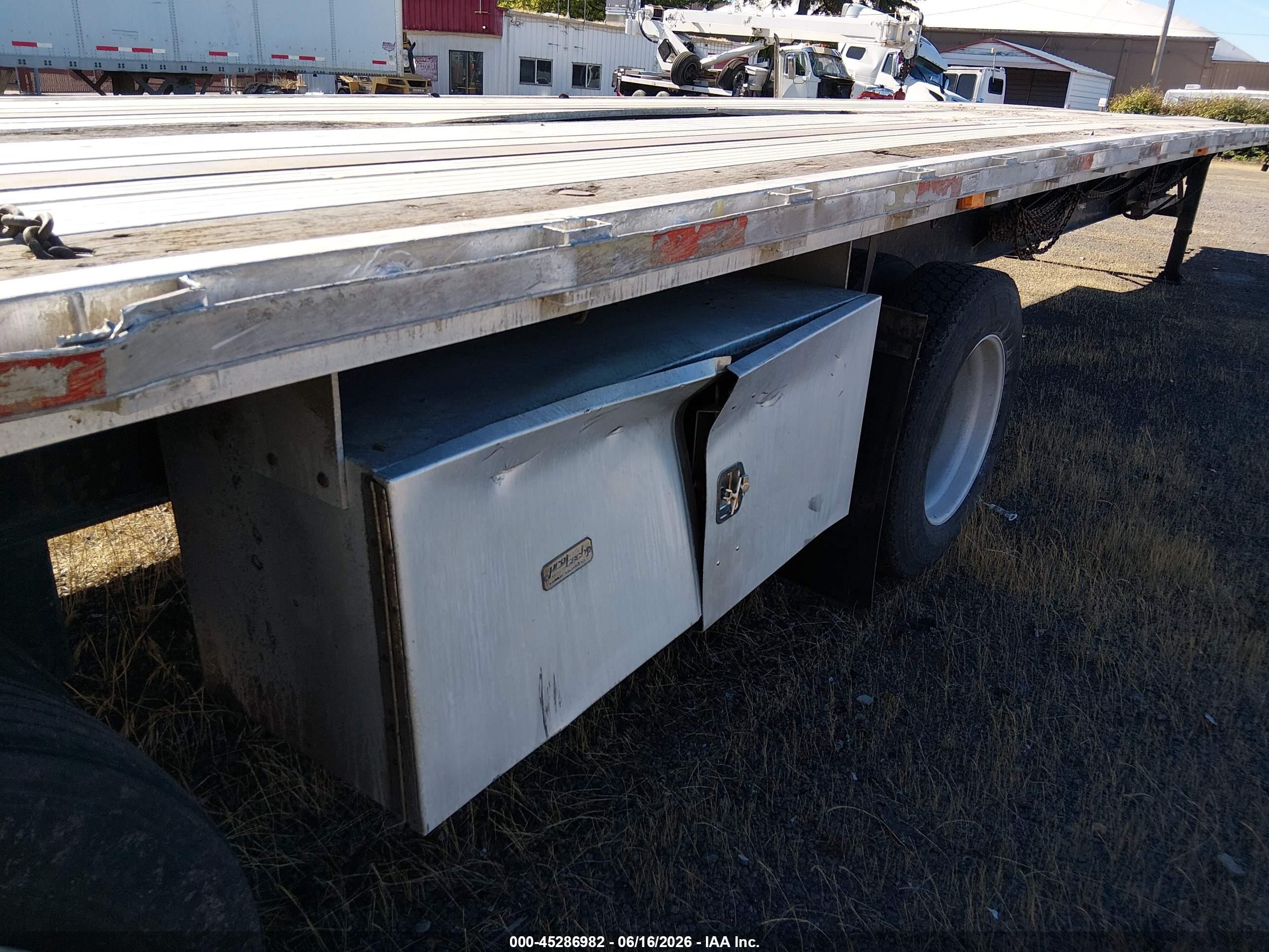 1999 Wabash national corp Trailer VIN 1JJF482W1X5415736 IAAI salvage auction — Rollover, Bill Of Sale (Oregon), sold $225 on 2026-09-09 (photo 6)