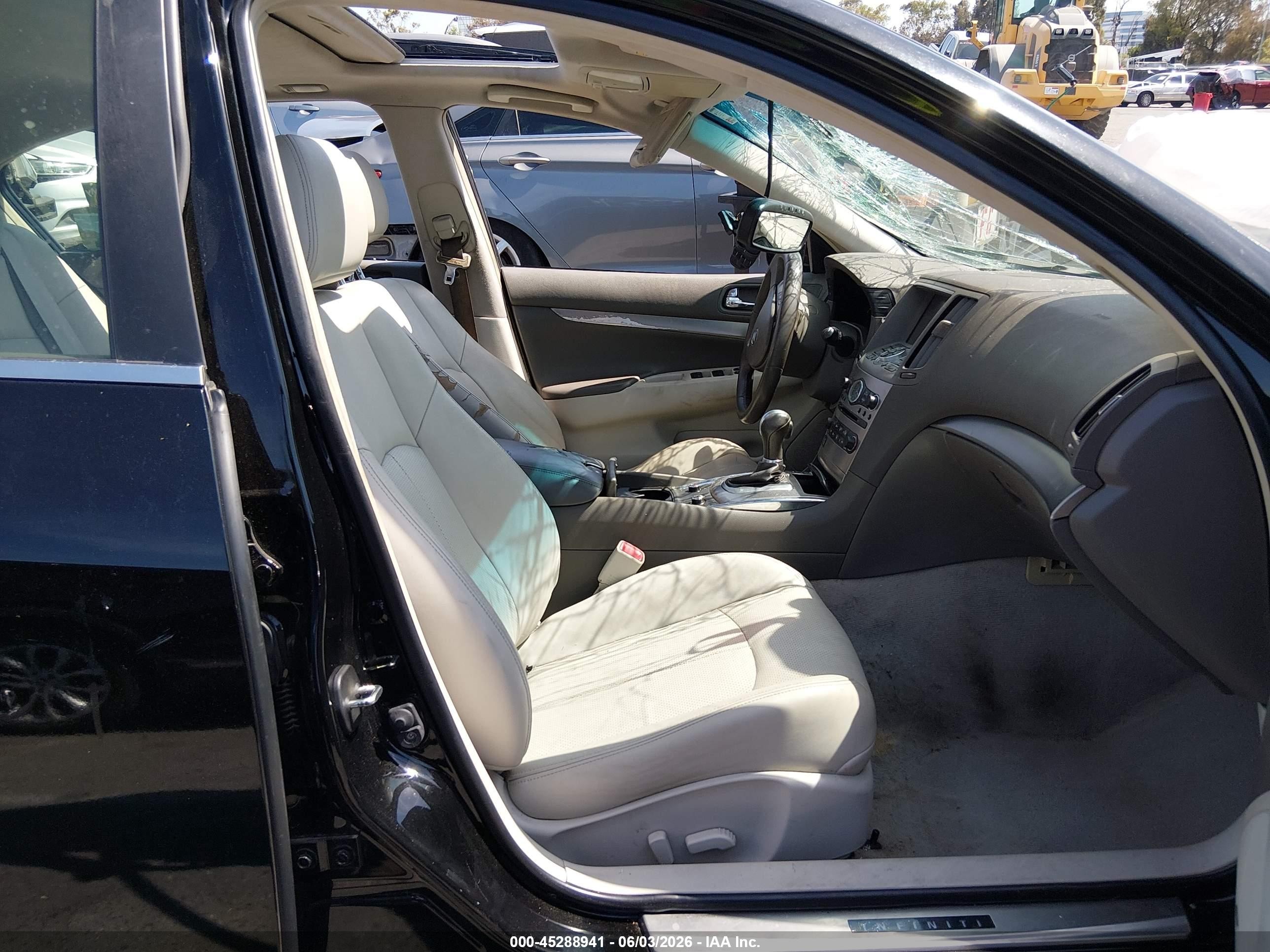 2015 Infiniti Q40 VIN JN1CV6AP7FM500089 IAAI salvage auction — Theft, Salvage (California), sold $325 on 2026-07-02 (photo 5)