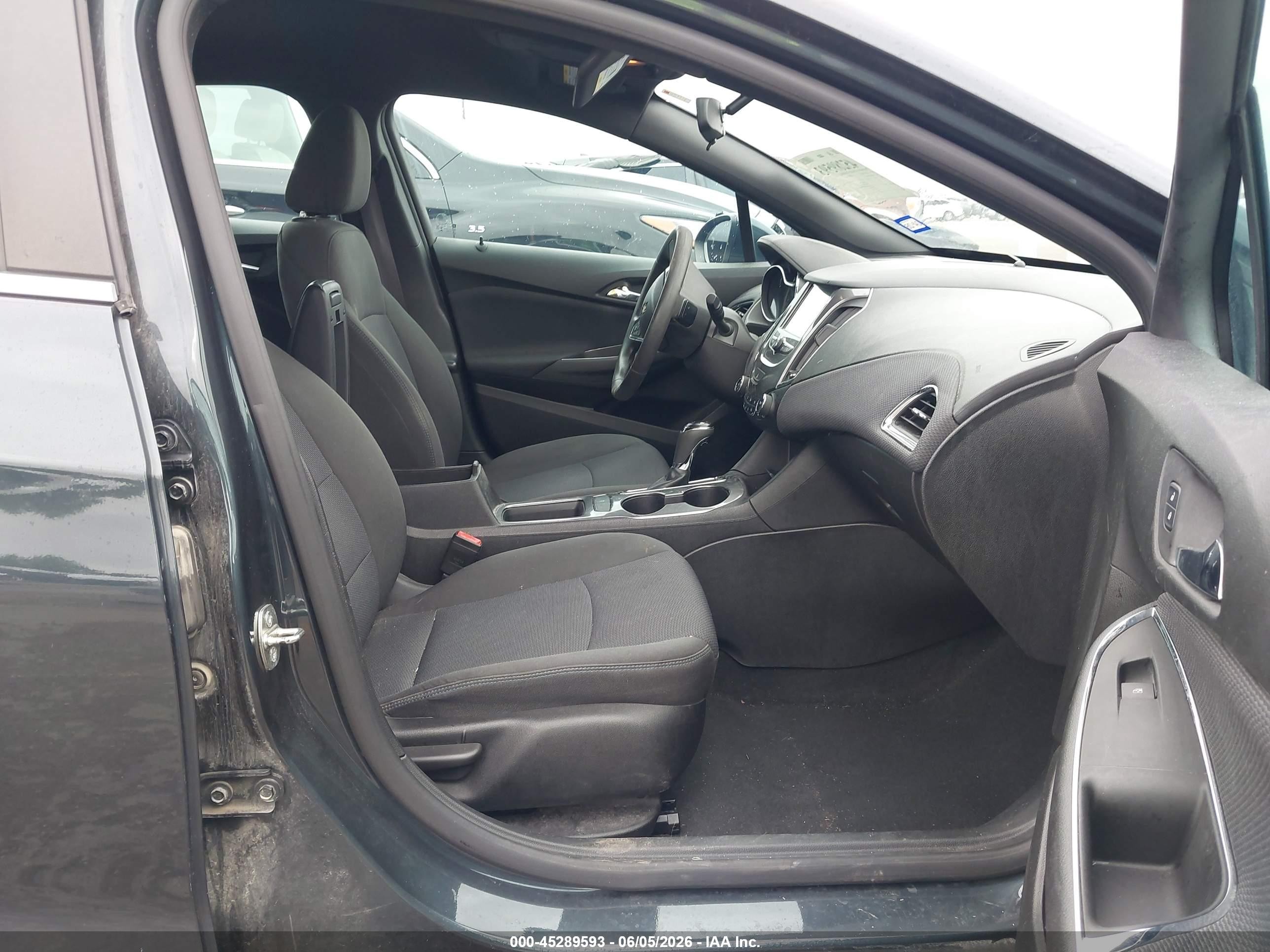 2017 Chevrolet Cruze VIN 3G1BE6SM1HS601623 IAAI salvage auction — Front End, Salvage (Texas), sold $725 on 2026-07-12 (photo 5)