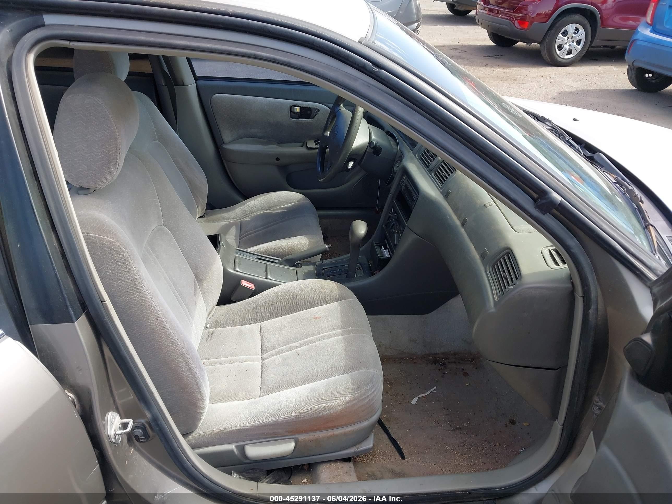 1997 Toyota Camry VIN 4T1BF22K4VU040336 IAAI salvage auction — Side, Salvage (Arizona), sold $275 on 2026-07-09 (photo 5)