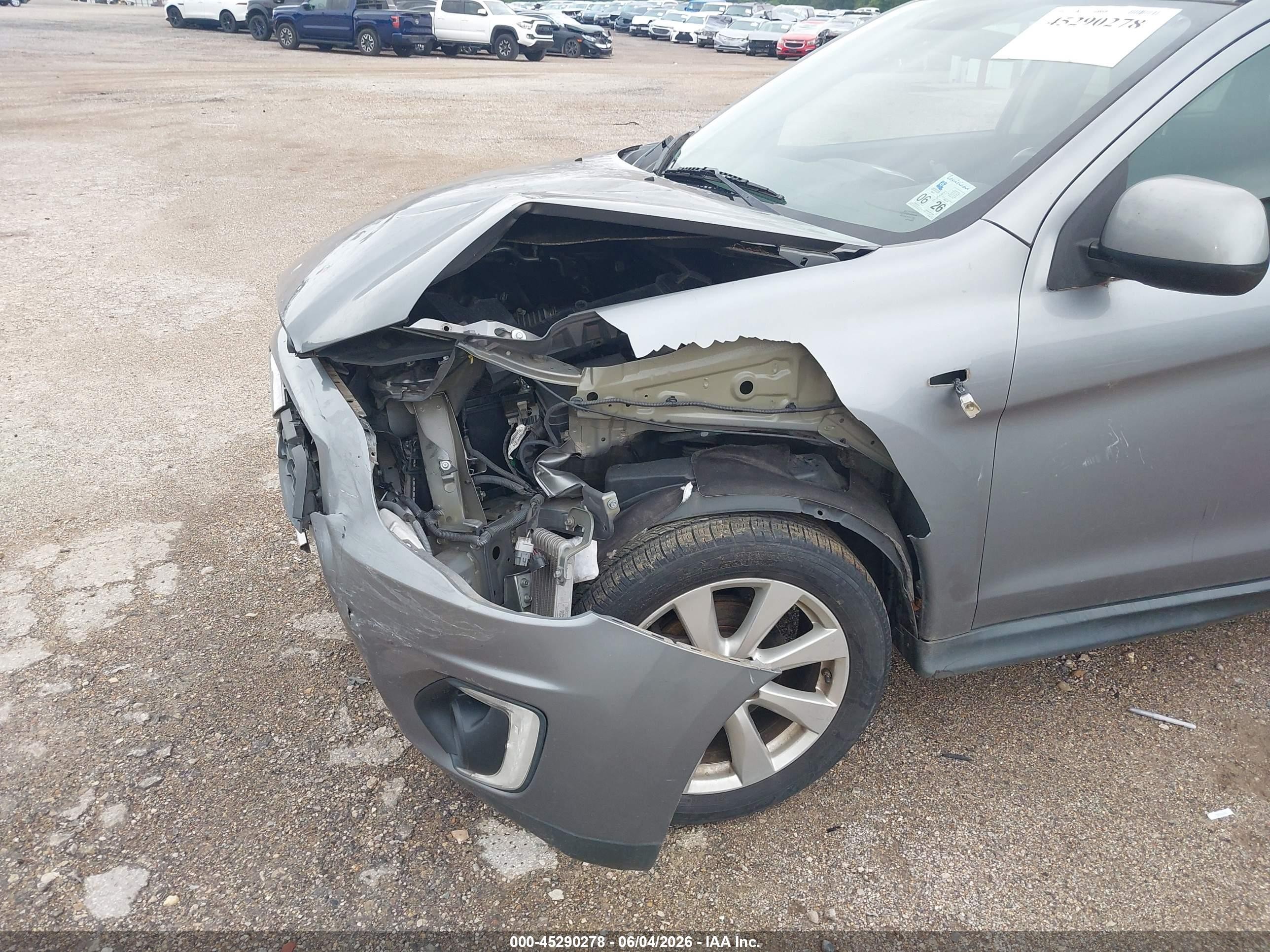 2015 Mitsubishi Outlander VIN 4A4AP4AU4FE008762 IAAI salvage auction — Front End, Wait Title, sold $800 on 2026-09-21 (photo 6)