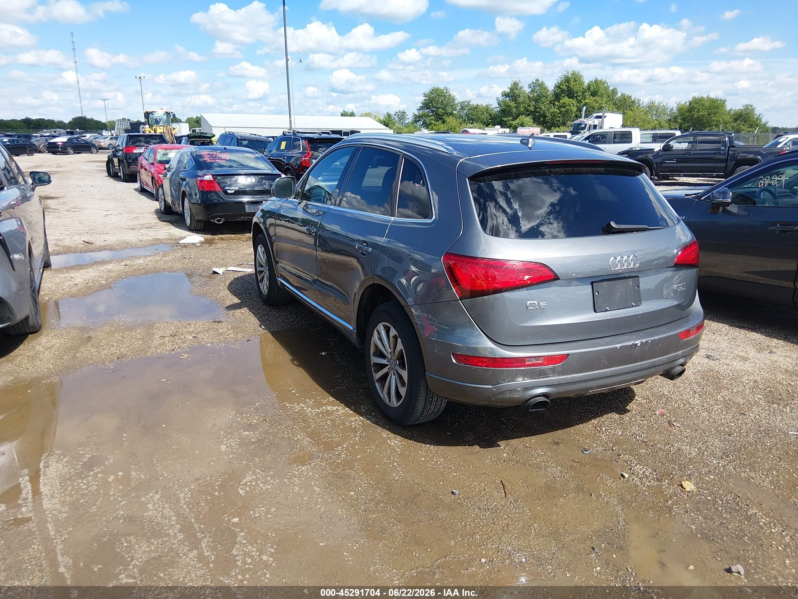 2014 Audi Q5 VIN WA1CFAFP6EA122346 IAAI salvage auction — Unknown, Salvage (Iowa), sold $2,225 on 2026-10-12 (photo 3)