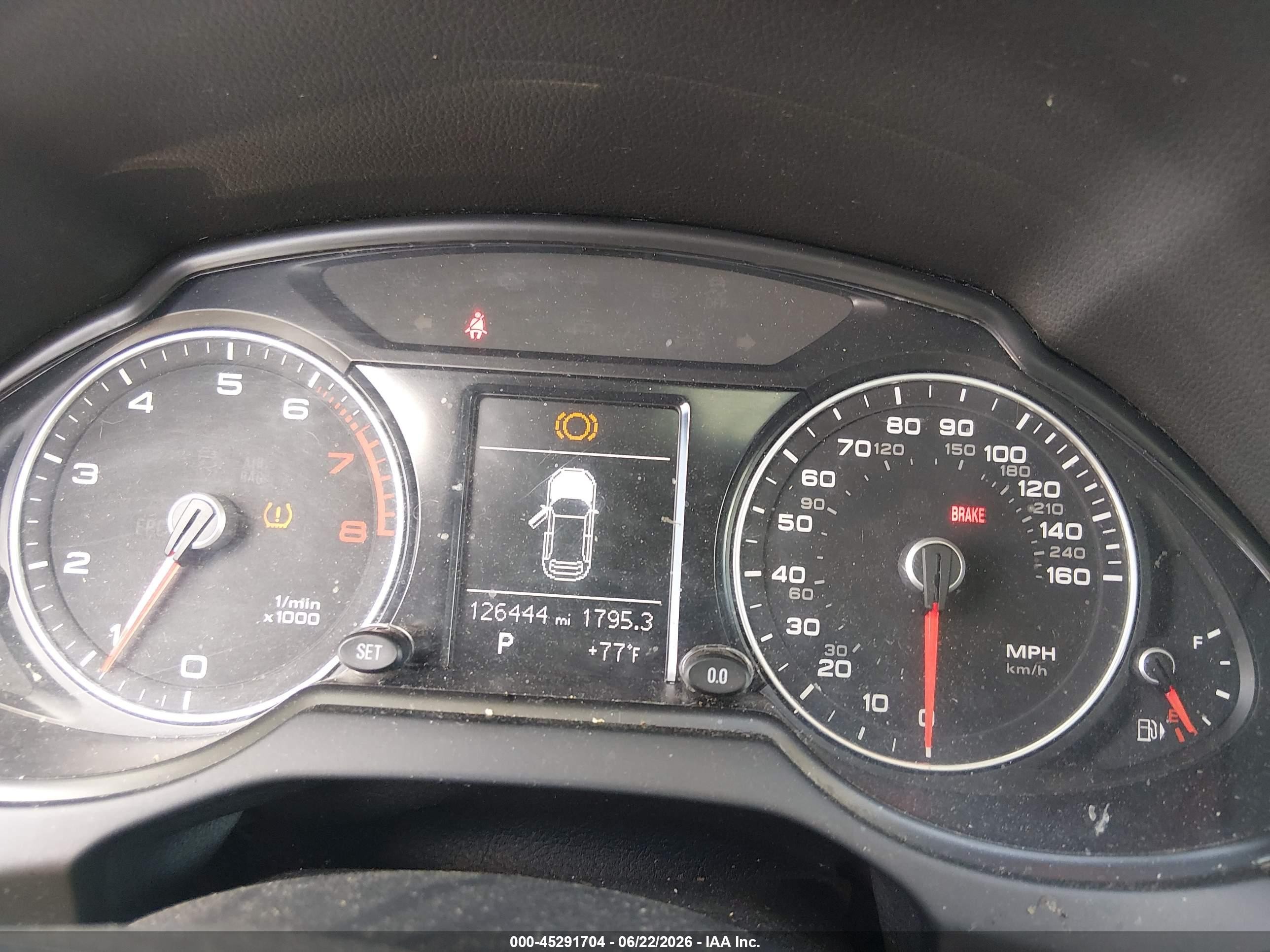 2014 Audi Q5 VIN WA1CFAFP6EA122346 IAAI salvage auction — Unknown, Salvage (Iowa), sold $2,225 on 2026-10-12 (photo 7)
