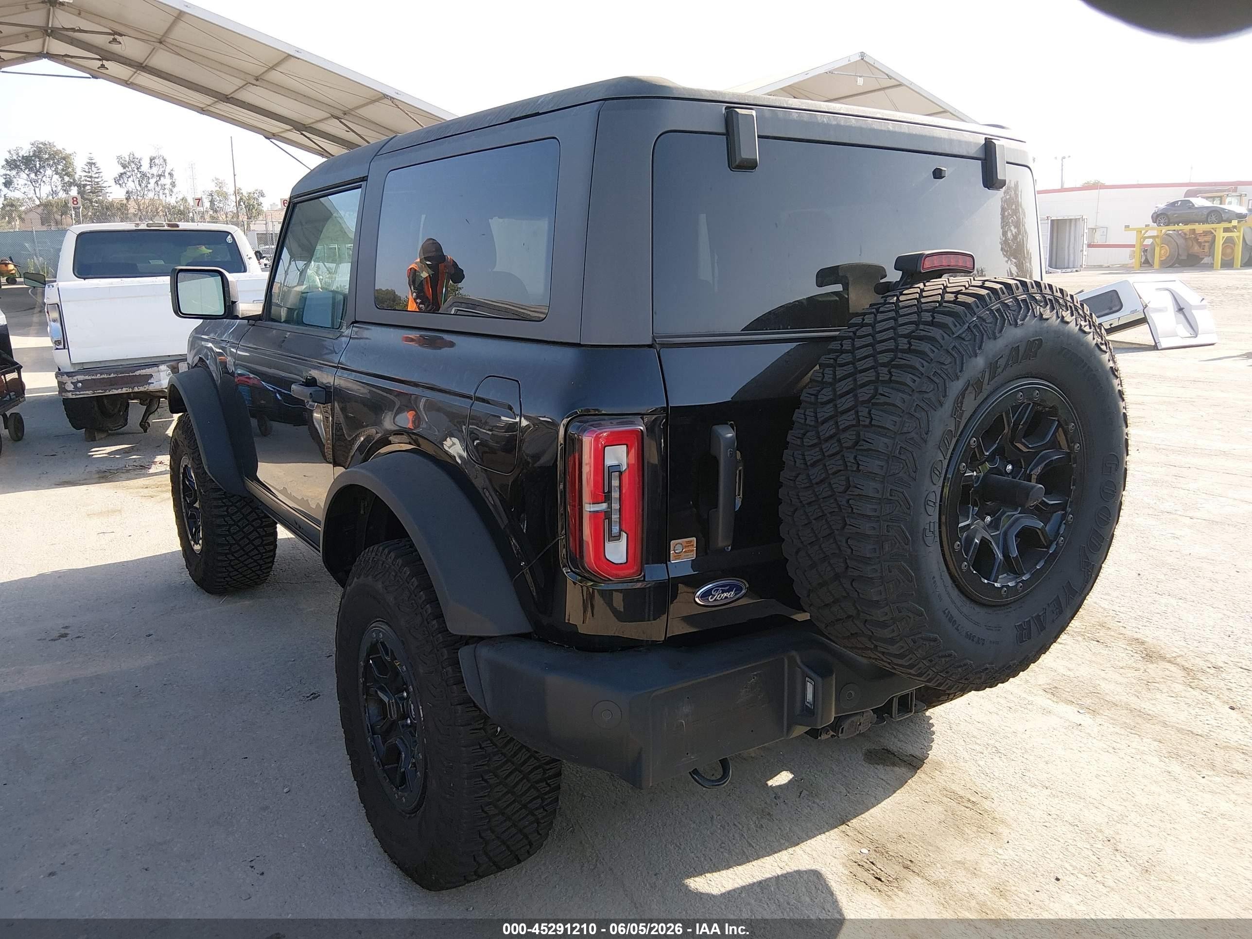 2023 Ford Bronco VIN 1FMDE5CP6PLB40034 IAAI salvage auction — Theft, Clear - Dealer Only (California), sold $31,250 on 2026-09-20 (photo 3)