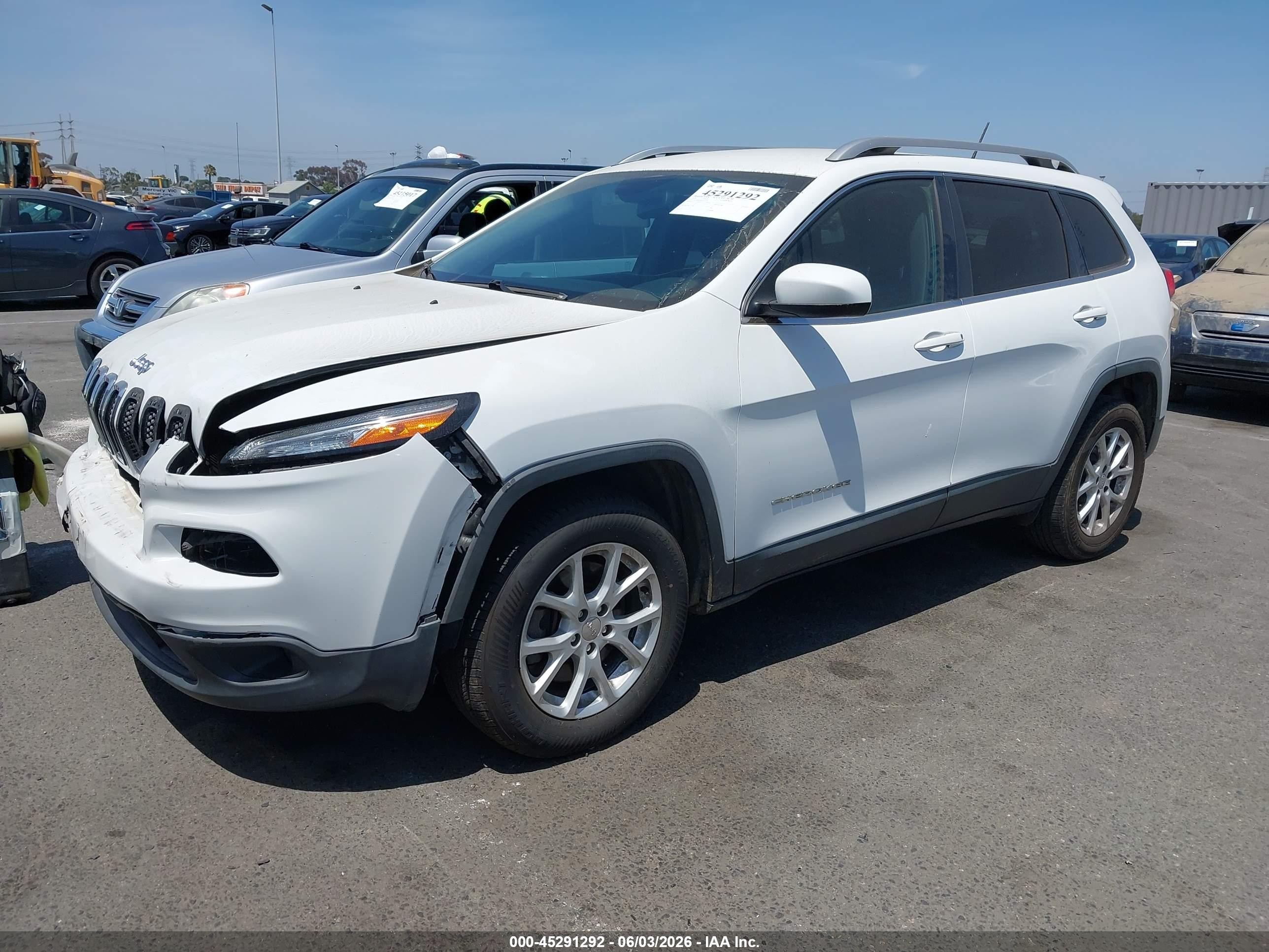 2018 Jeep Cherokee VIN 1C4PJMCX9JD541246 IAAI salvage auction — Normal Wear, Clear - Dealer Only (California), sold $1,100 on 2026-07-02 (photo 2)