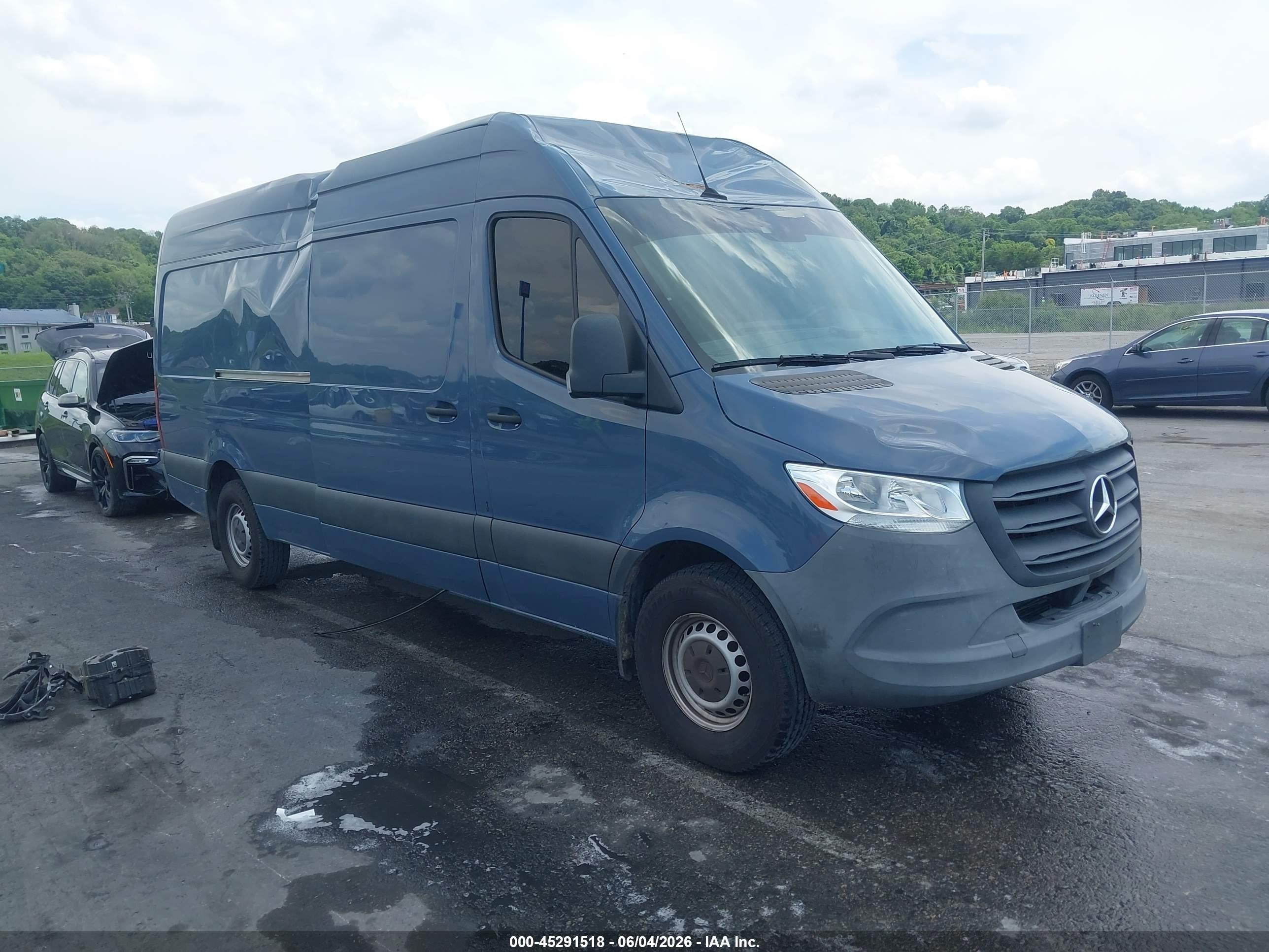 2021 Mercedes-Benz Sprinter VIN W1Y40CHY5MT072647 — IAAI salvage auction photo