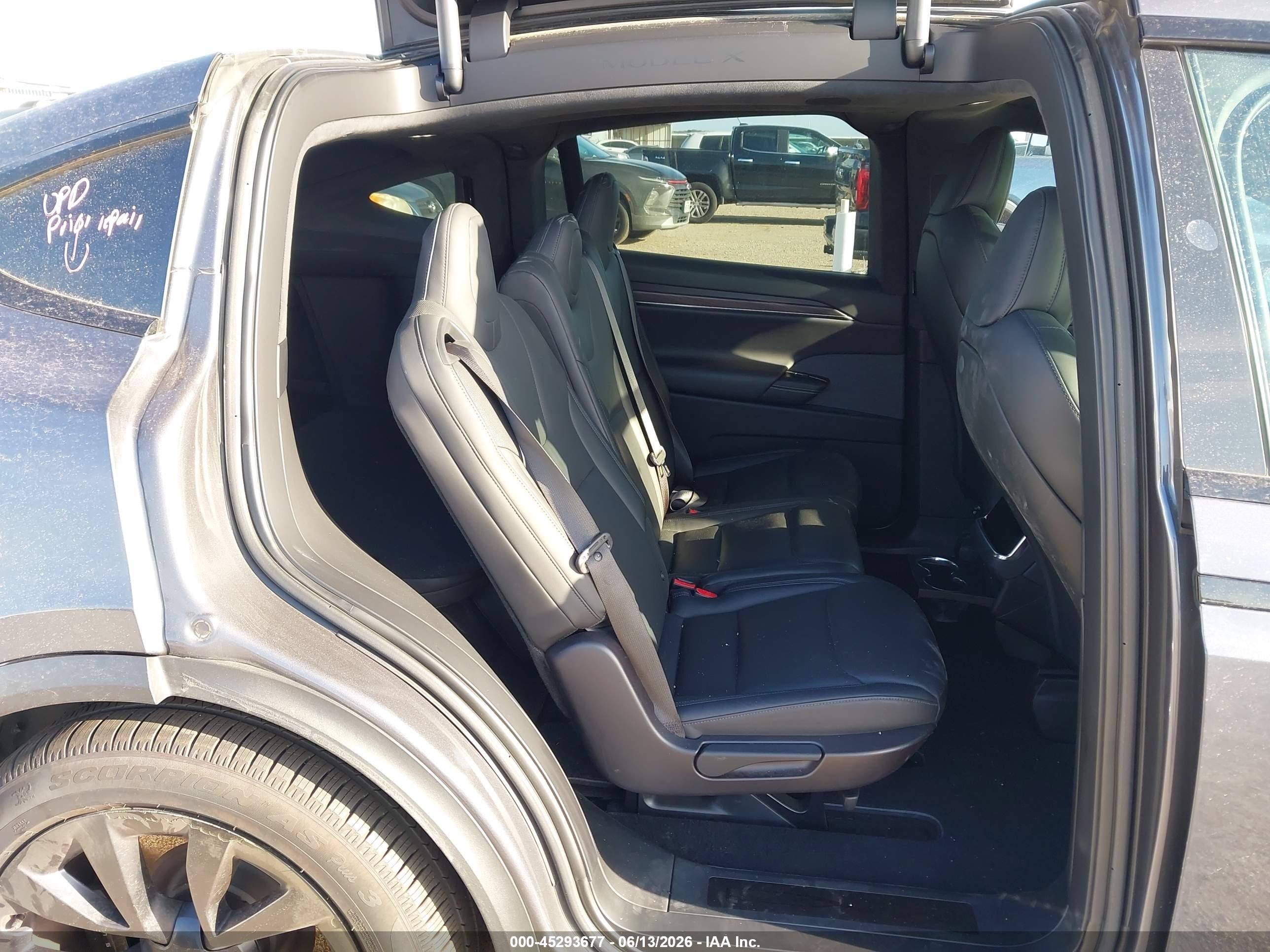 2023 Tesla Model x VIN 7SAXCAE54PF386680 IAAI salvage auction — Unknown, Original (Texas), sold $29,750 on 2026-08-15 (photo 8)