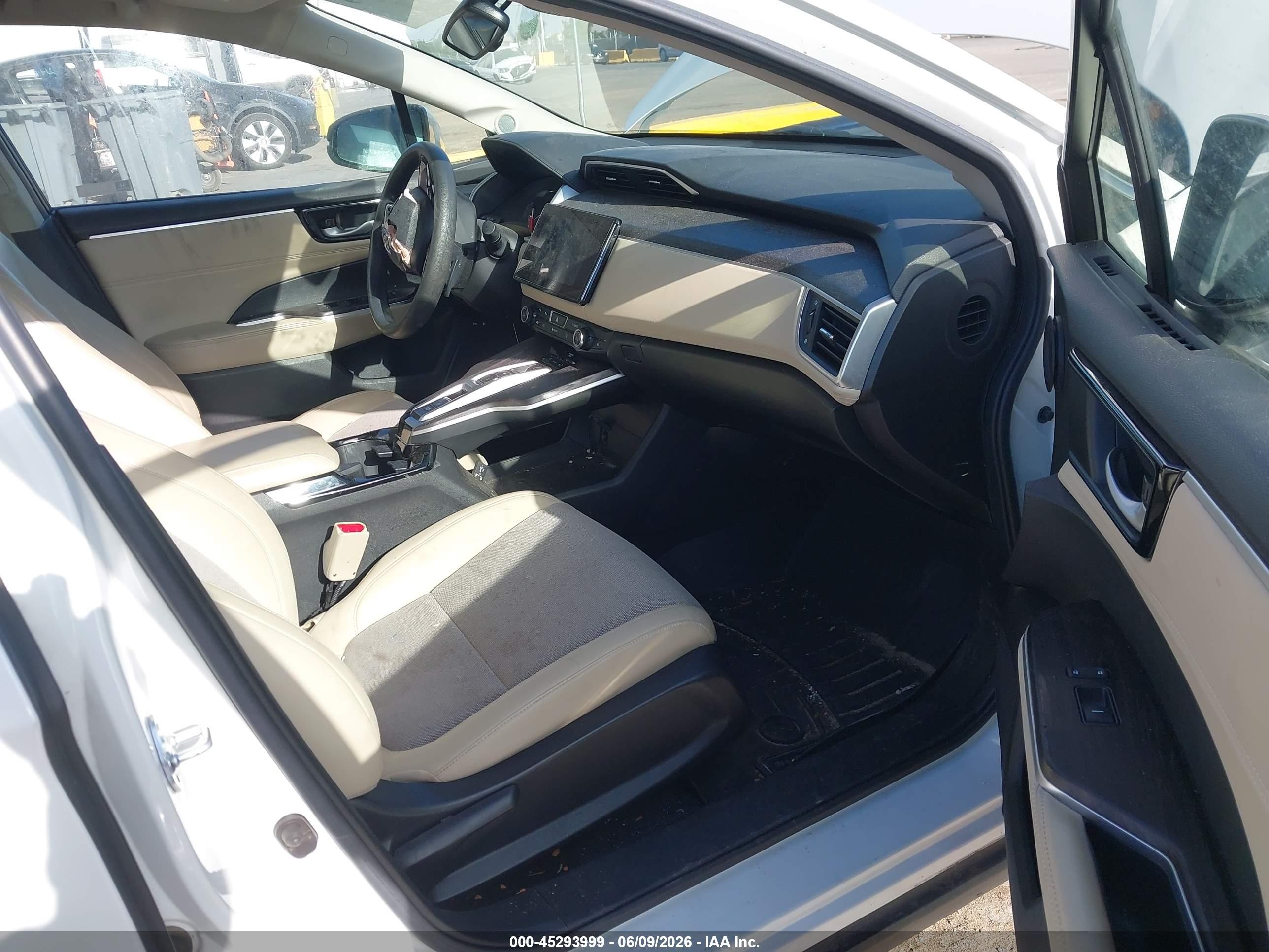 2018 Honda Clarity Plug In Hybrid VIN JHMZC5F13JC021760 IAAI salvage auction — Front End, Salvage (California), sold $2,825 on 2026-07-09 (photo 5)
