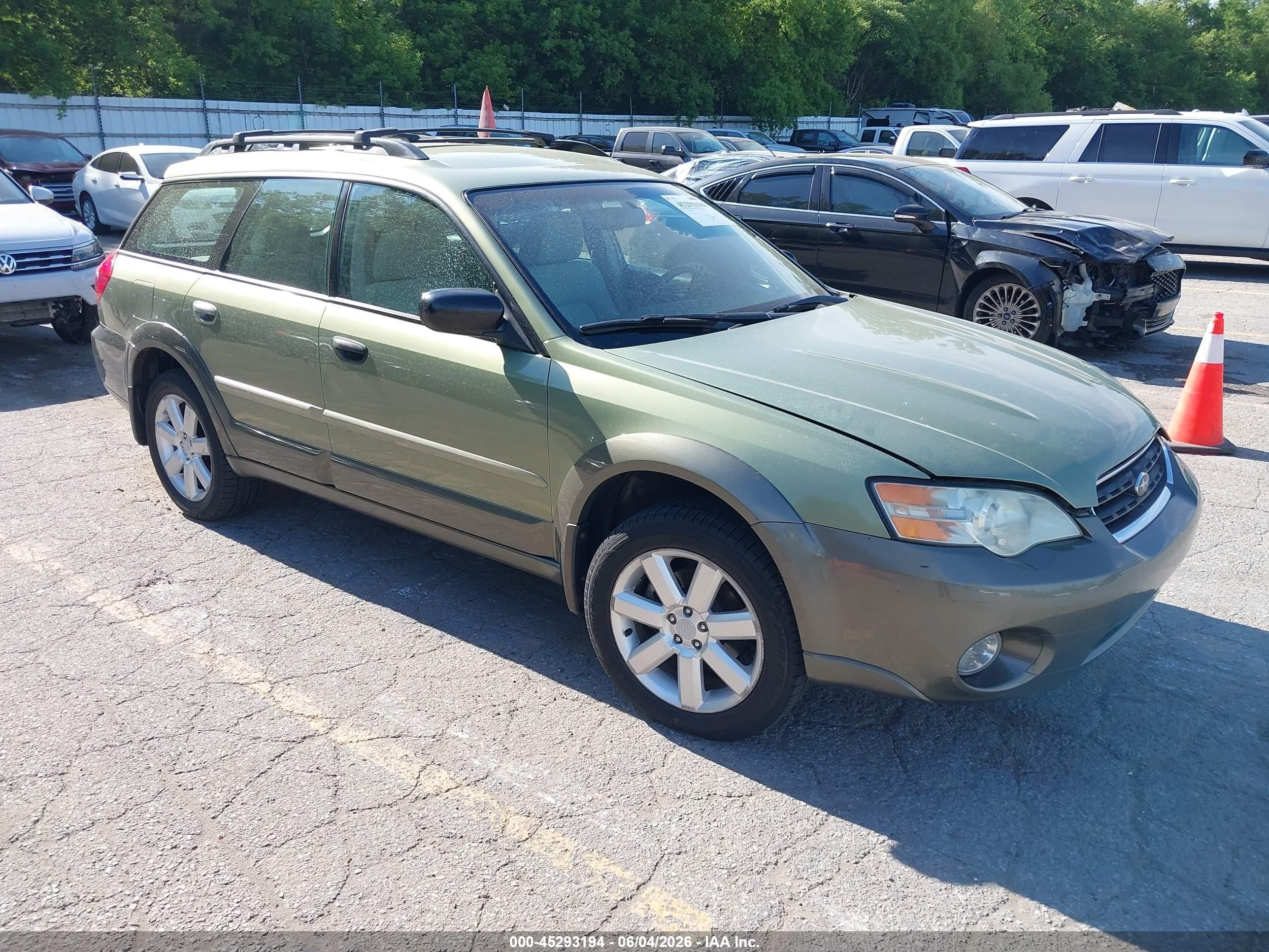 2007 Subaru Outback VIN 4S4BP61C977304716 IAAI salvage auction — Normal Wear, Clear (Michigan), sold $525 on 2026-06-15 (photo 1)