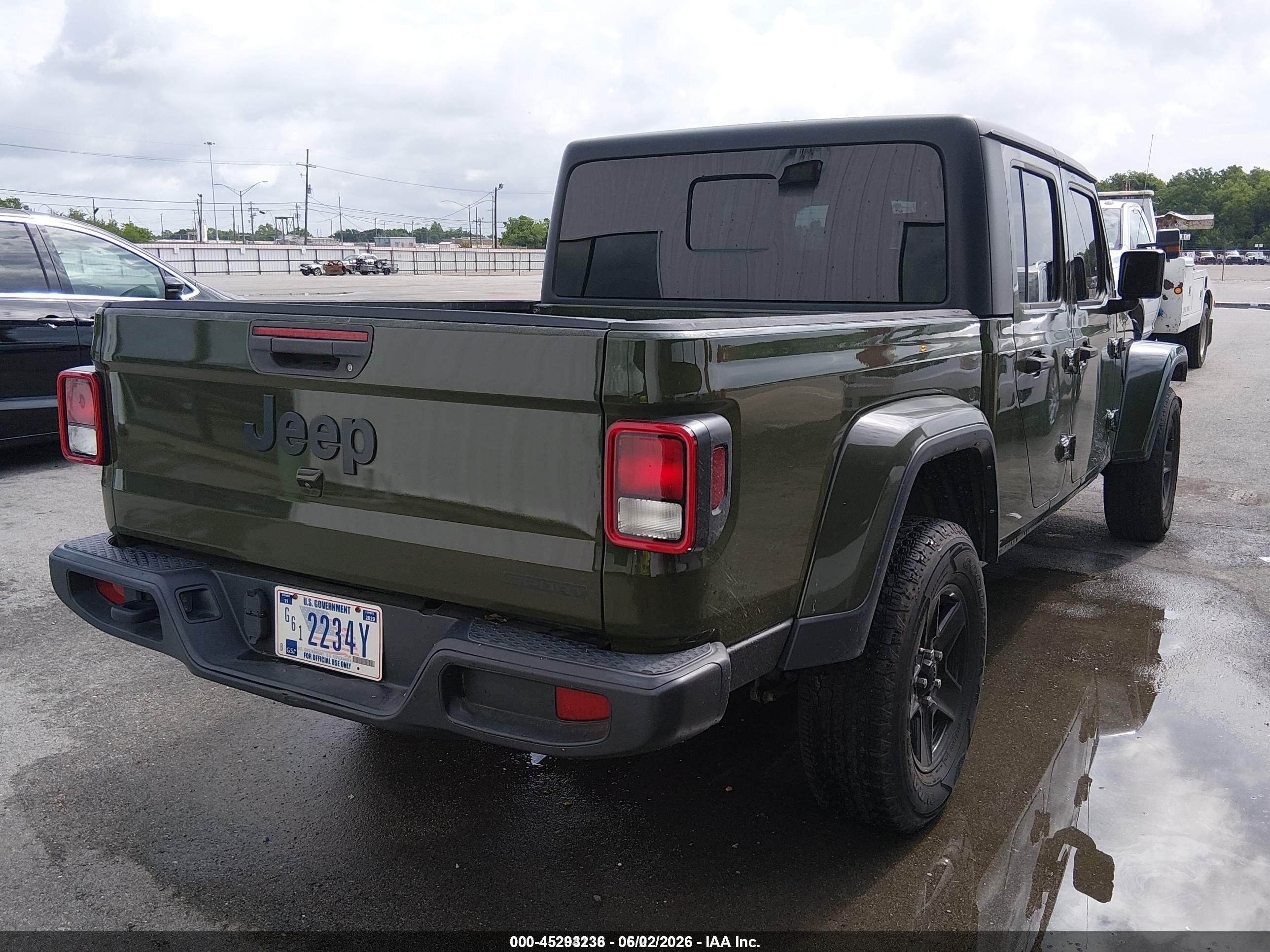 2021 Jeep Gladiator VIN 1C6HJTAG3ML575346 IAAI salvage auction — Normal Wear, Sf97 (Washington), sold $20,300 on 2026-07-09 (photo 4)