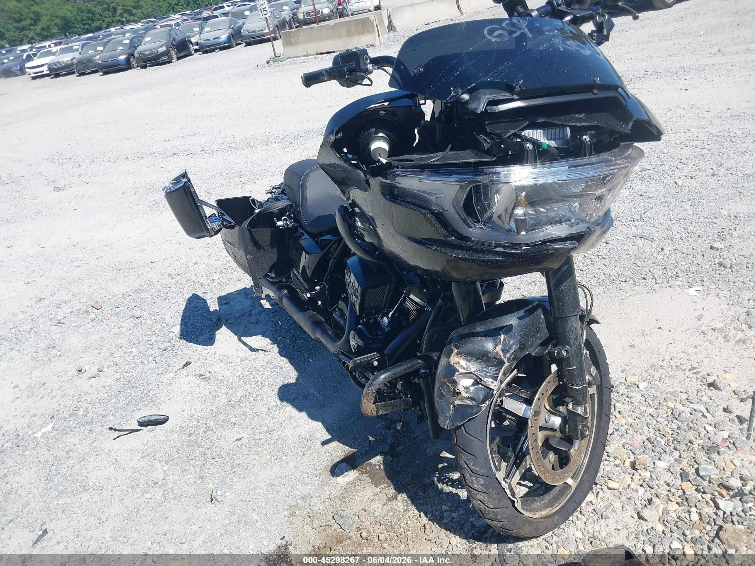 2026 Harley-Davidson FLTRX VIN 1HD1KH71XTB619546 — IAAI salvage auction photo