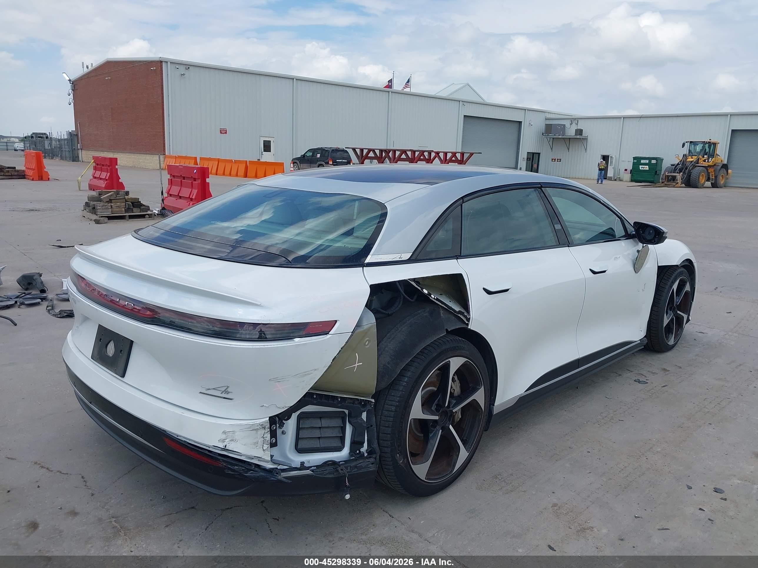 2023 Lucid Air VIN 50EA1GBA8PA005978 IAAI salvage auction — Side, Original (Texas), sold $14,050 on 2026-08-26 (photo 4)