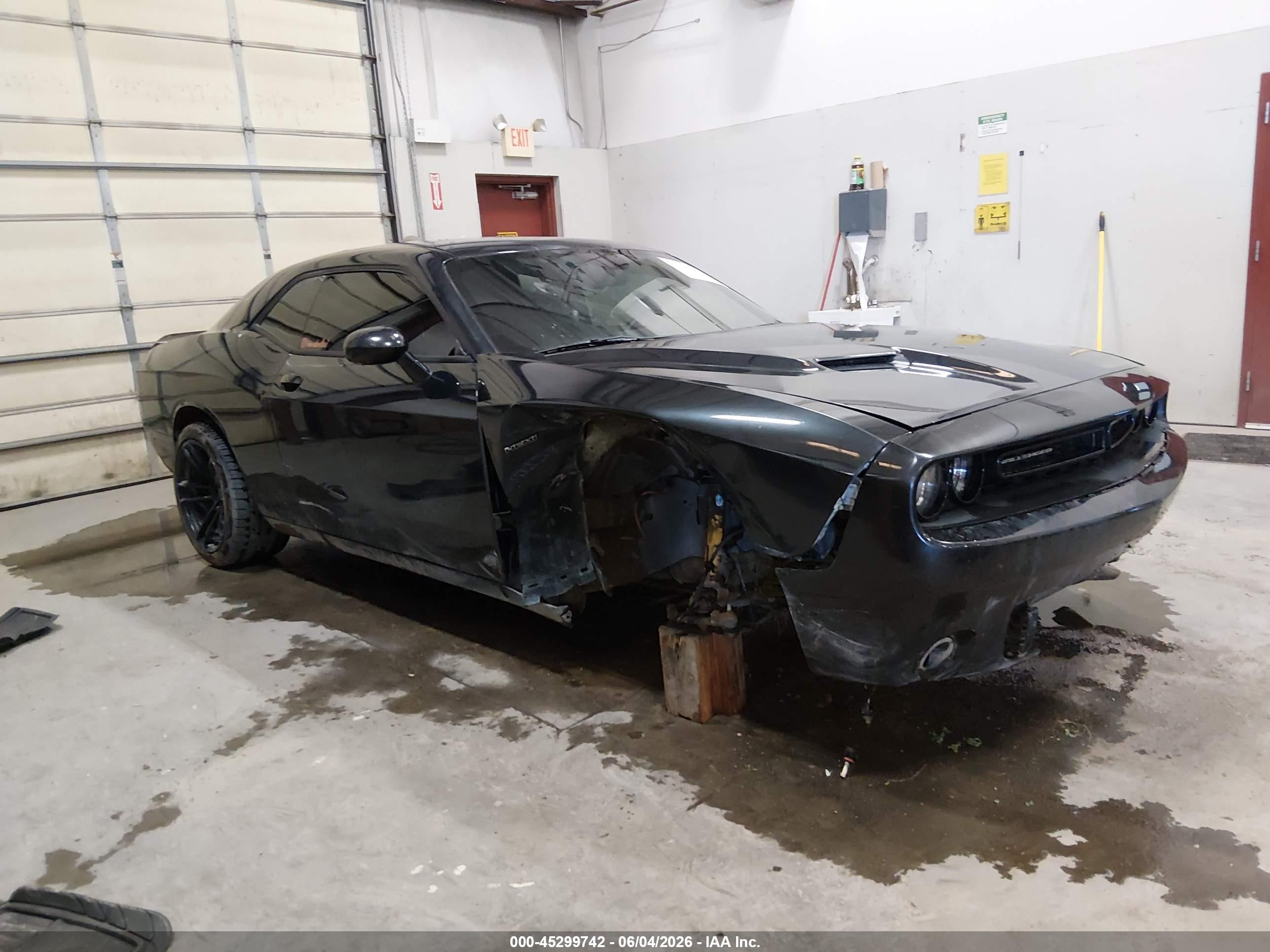 2015 Dodge Challenger VIN 2C3CDZAT3FH709271 IAAI salvage auction — Front End, Salvage (Idaho), sold $2,350 on 2026-07-10 (photo 1)