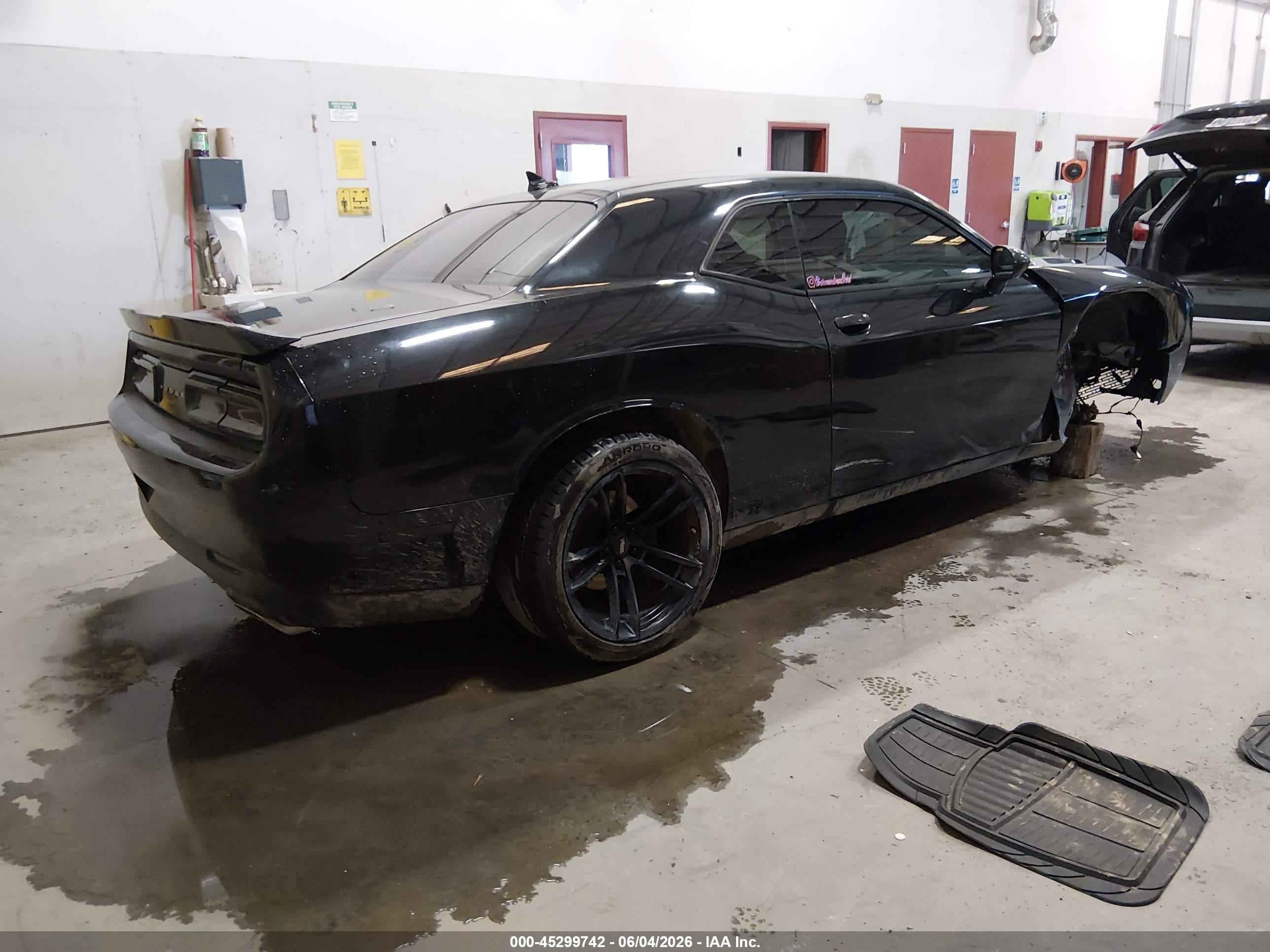 2015 Dodge Challenger VIN 2C3CDZAT3FH709271 IAAI salvage auction — Front End, Salvage (Idaho), sold $2,350 on 2026-07-10 (photo 4)