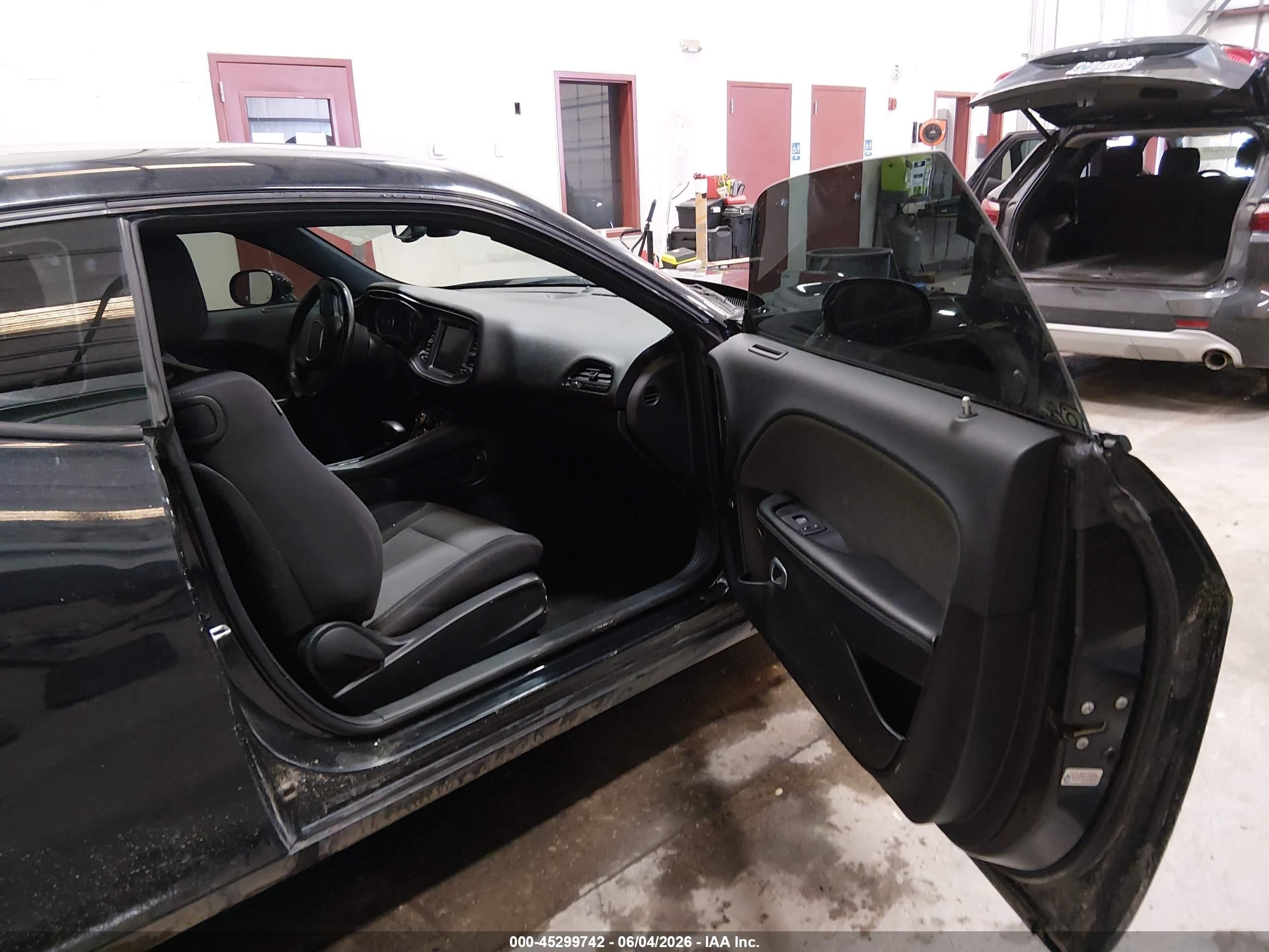 2015 Dodge Challenger VIN 2C3CDZAT3FH709271 IAAI salvage auction — Front End, Salvage (Idaho), sold $2,350 on 2026-07-10 (photo 5)