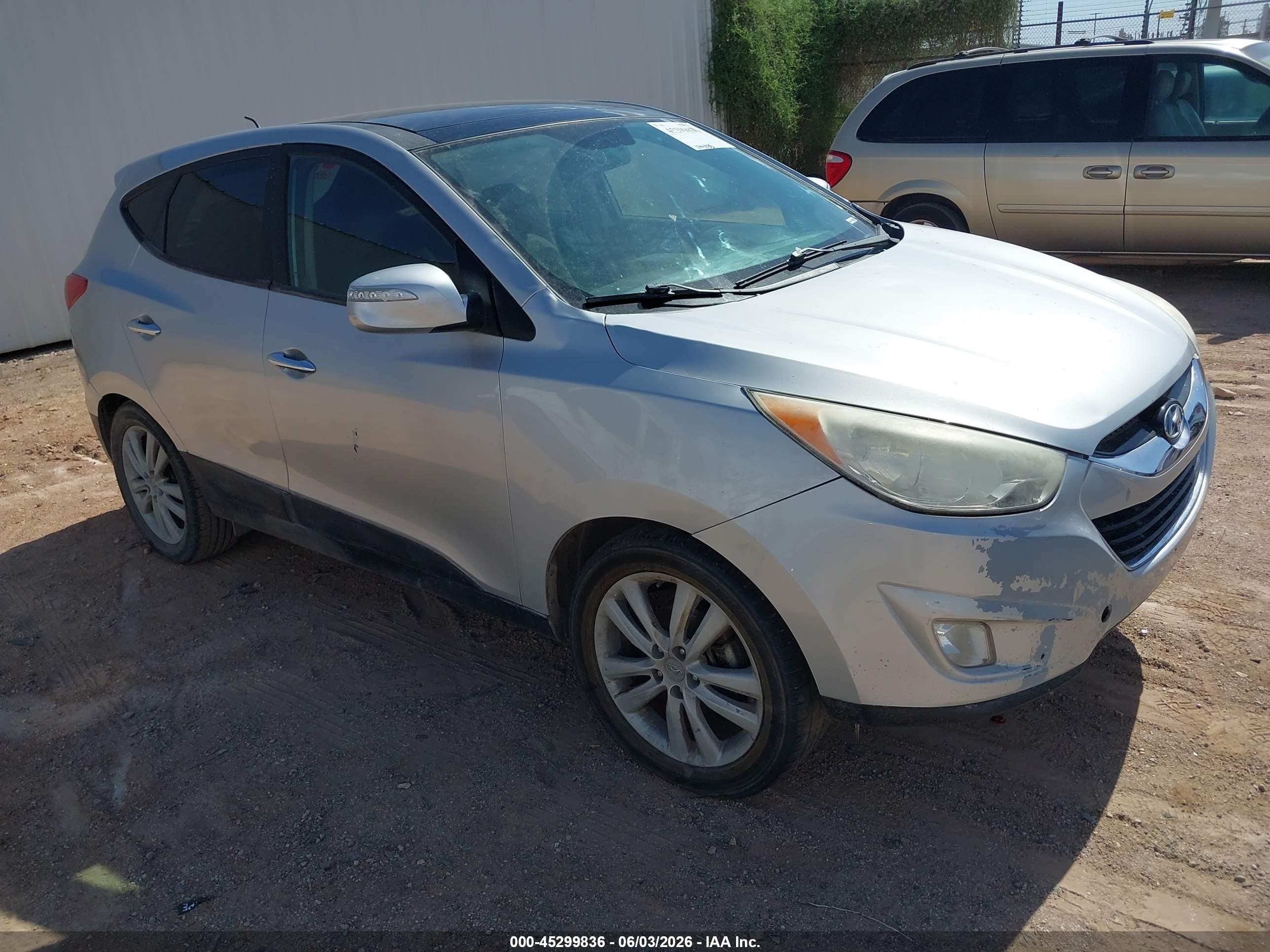 2010 Hyundai Tucson VIN KM8JU3ACXAU019079 IAAI salvage auction — Normal Wear, Clear-Dealer Only (Arizona), sold $1,275 on 2026-07-03 (photo 1)