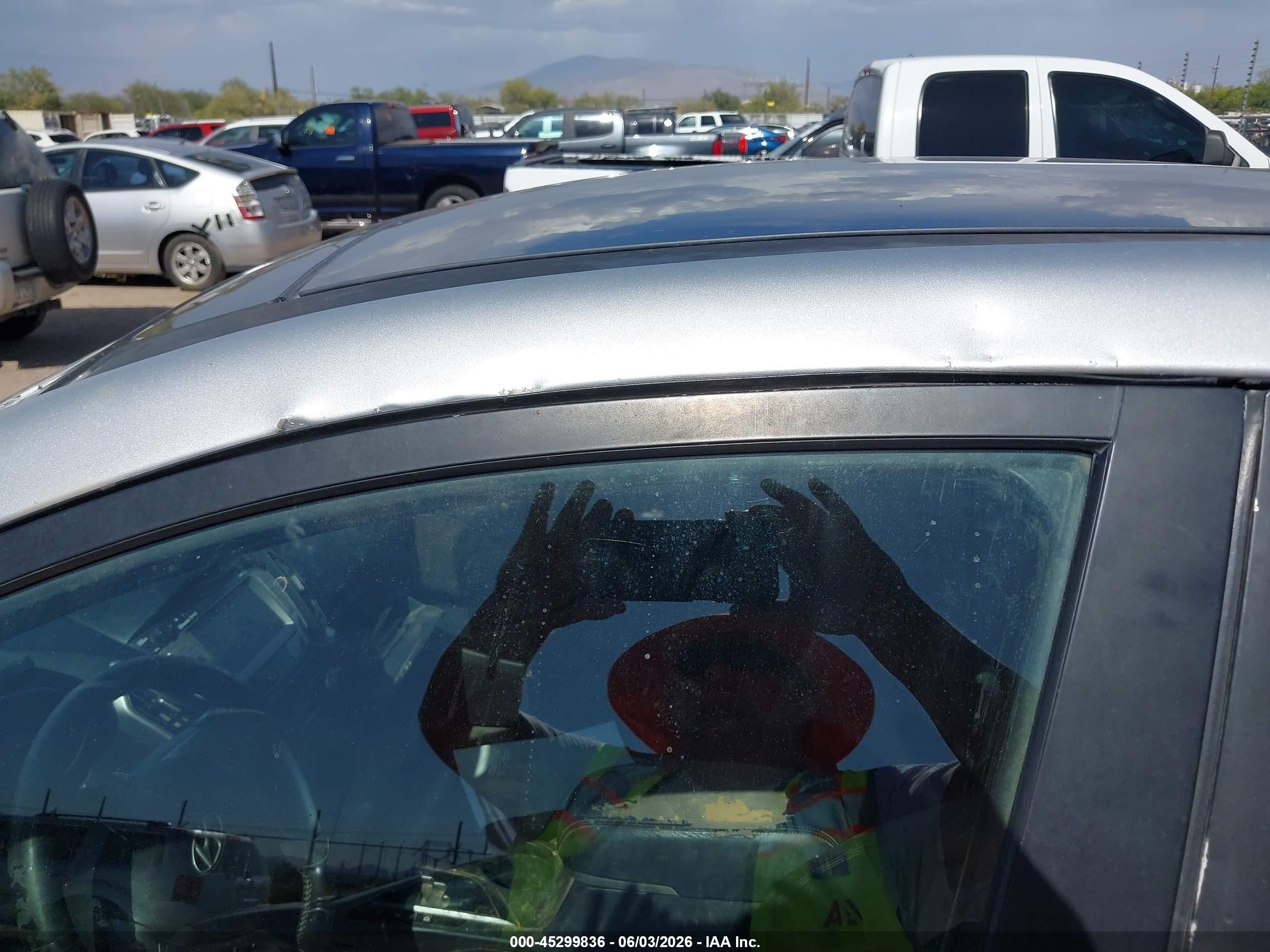 2010 Hyundai Tucson VIN KM8JU3ACXAU019079 IAAI salvage auction — Normal Wear, Clear-Dealer Only (Arizona), sold $1,275 on 2026-07-03 (photo 6)