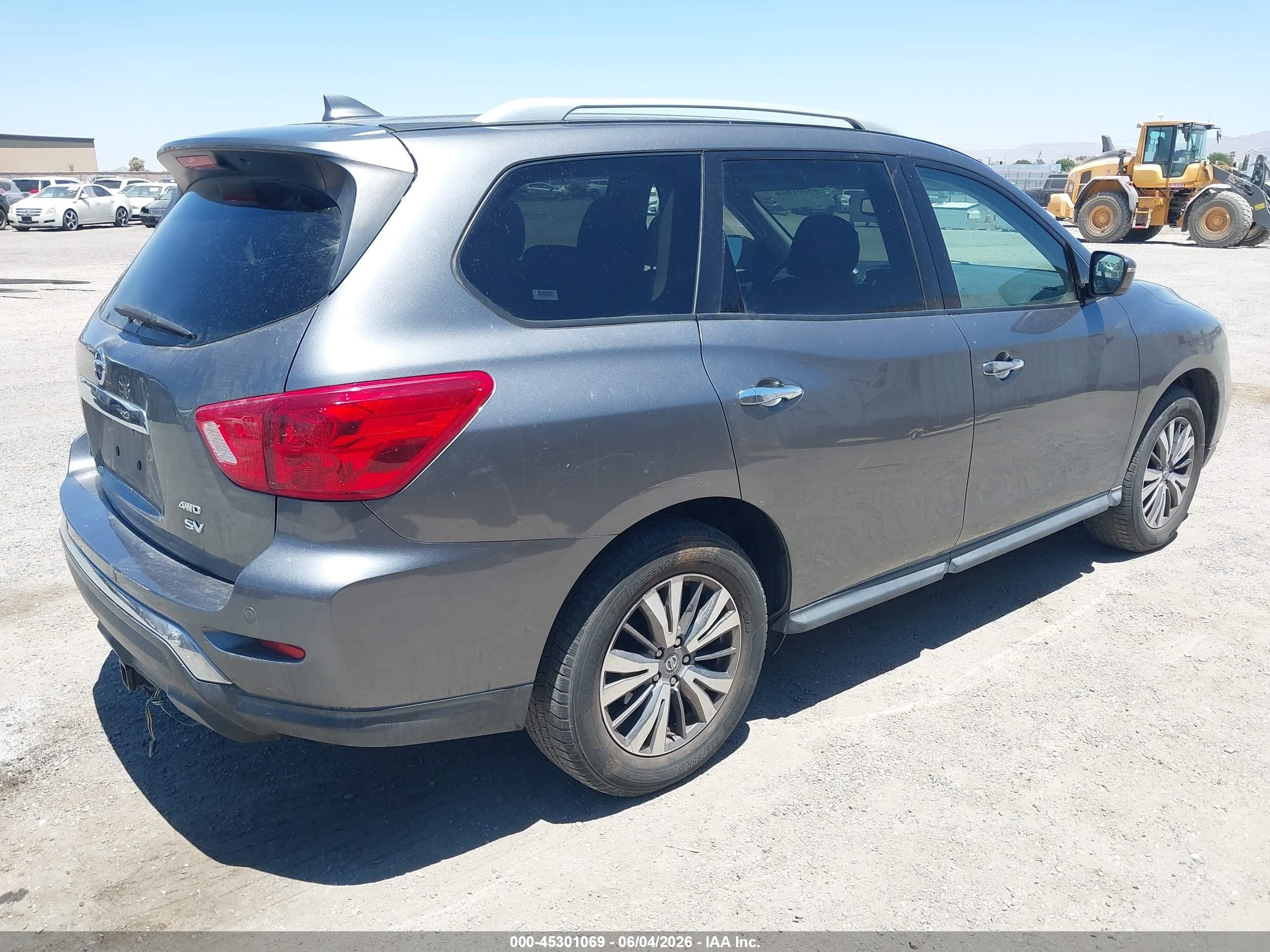 2020 Nissan Pathfinder VIN 5N1DR2BM3LC590454 IAAI salvage auction — Normal Wear, Clear (California), sold $1,100 on 2026-07-09 (photo 4)