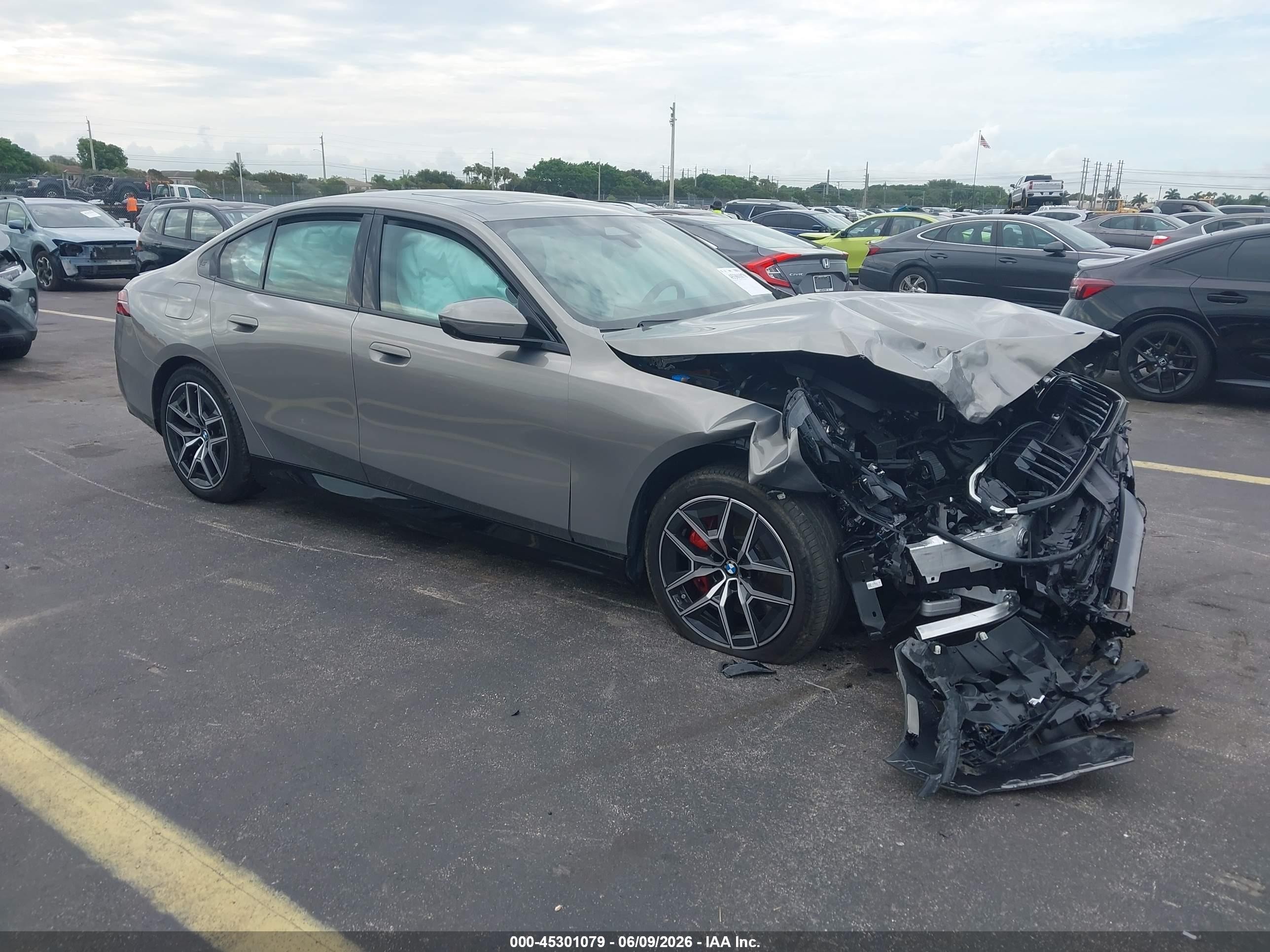 2026 BMW I5 VIN WBY63HG01TCX33391 IAAI salvage auction — Front End, Rebuildable (Florida), sold $15,800 on 2026-09-03 (photo 1)