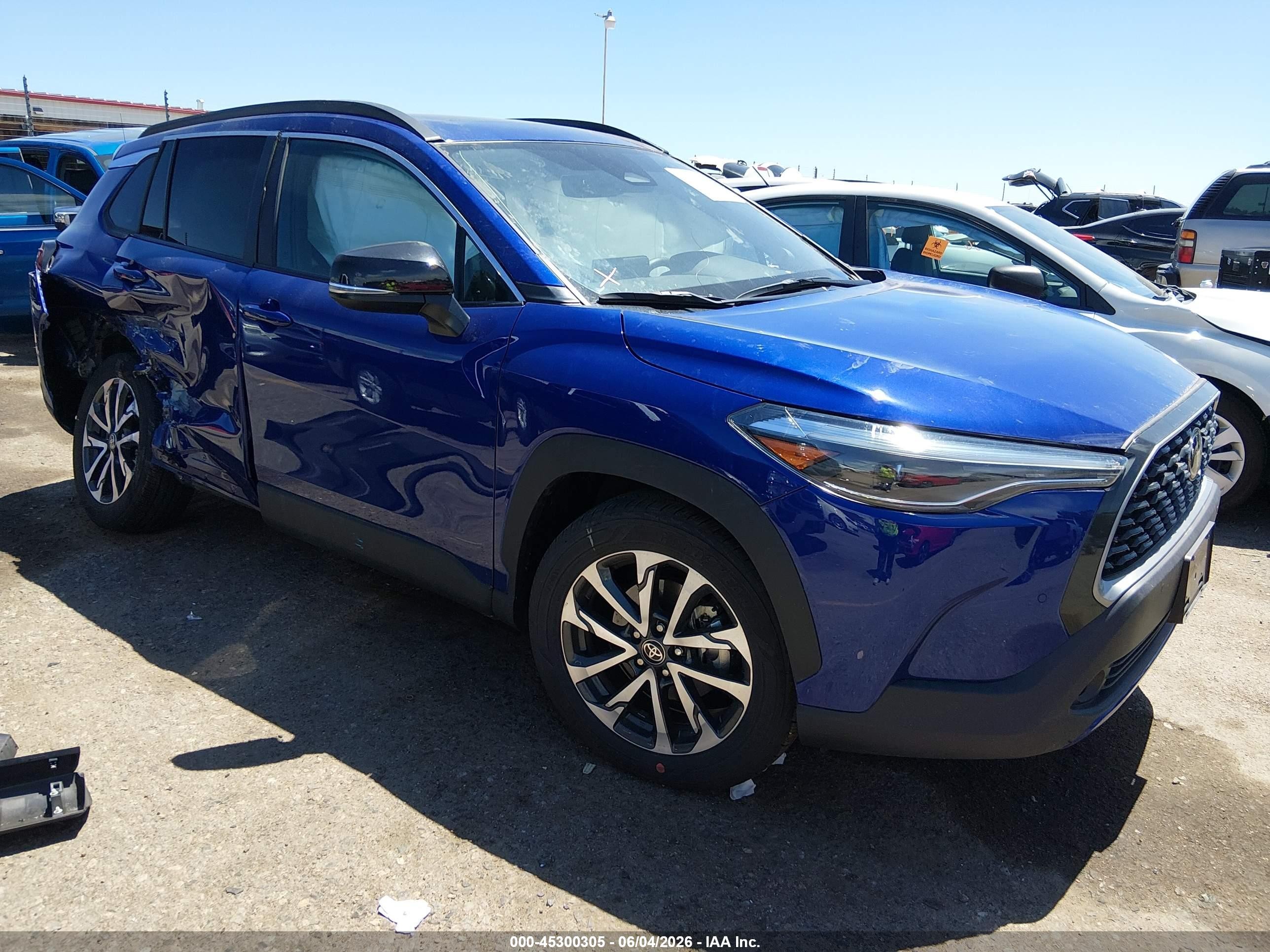 2025 Toyota Corolla Cross VIN 7MUDAABG5SV138797 — IAAI salvage auction photo
