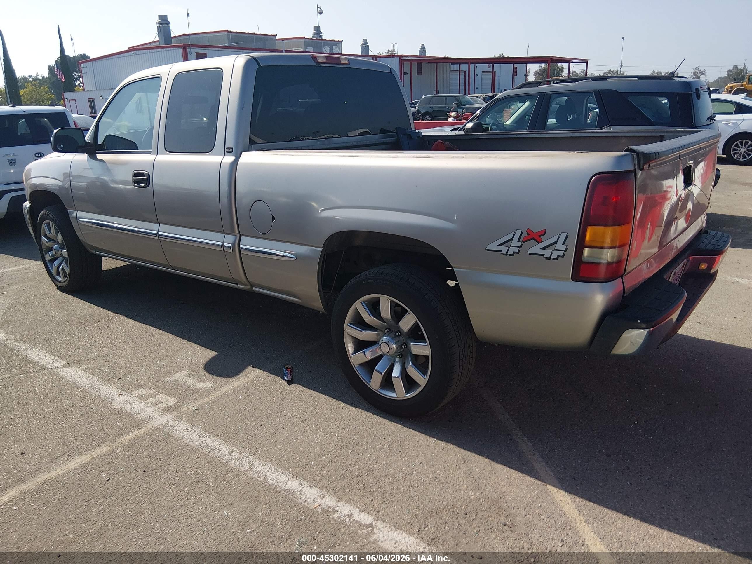 2001 GMC Sierra 1500 VIN 1GTEK19VX1E337722 IAAI salvage auction — Unknown, Salvage (California), sold $1,150 on 2026-07-02 (photo 3)